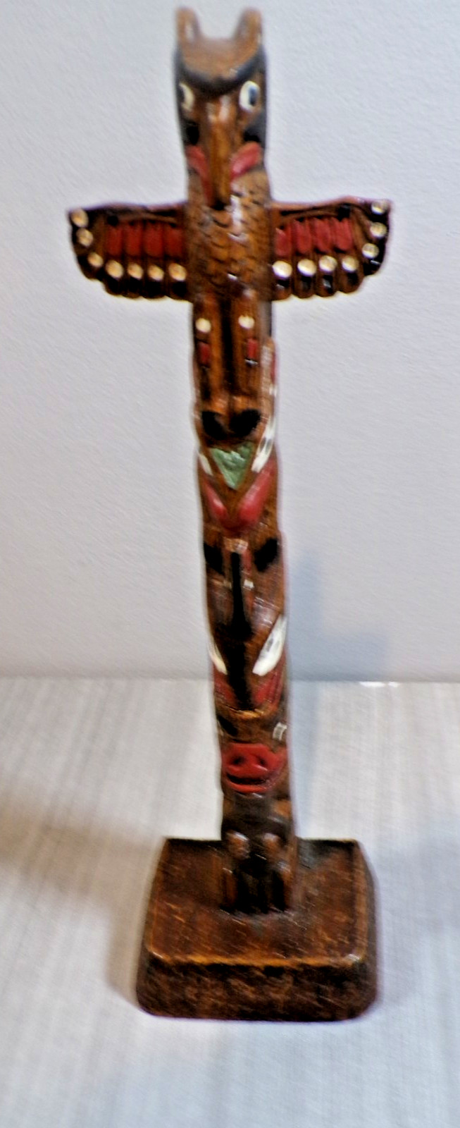 VTG  BOMA CANADA RESIN HANDPAINTED TOTEM POLE 8 3/4\