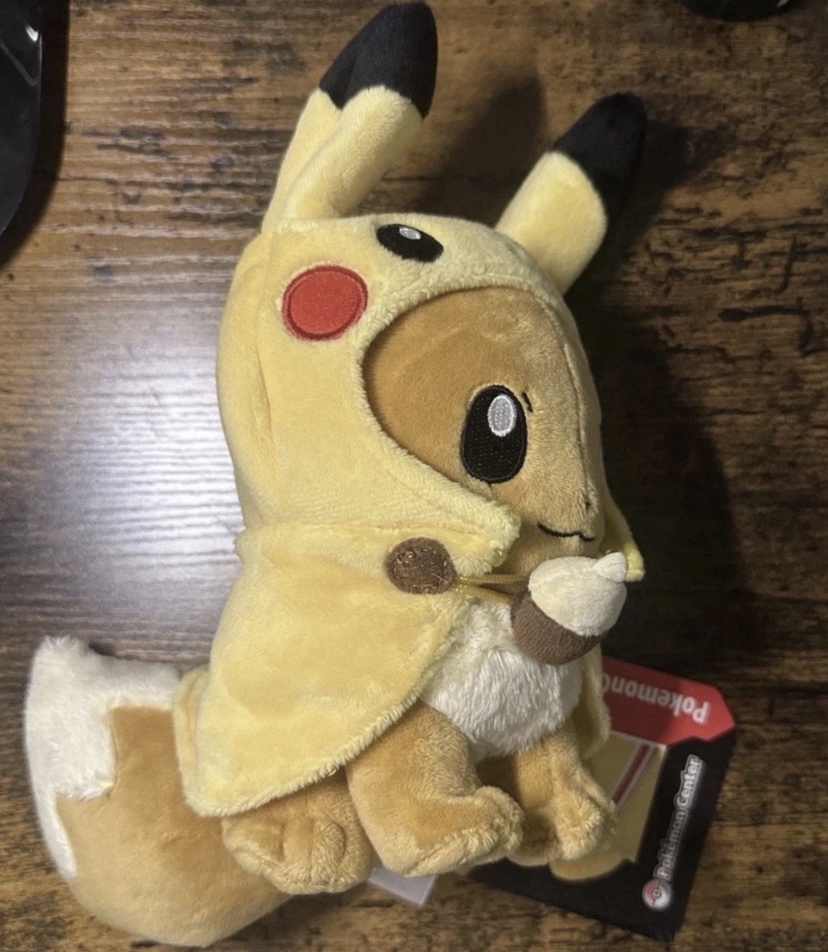 Pokémon Center Eevee Wearing Pikachu Cape Plush Stuffed Animal w/Tags 2019