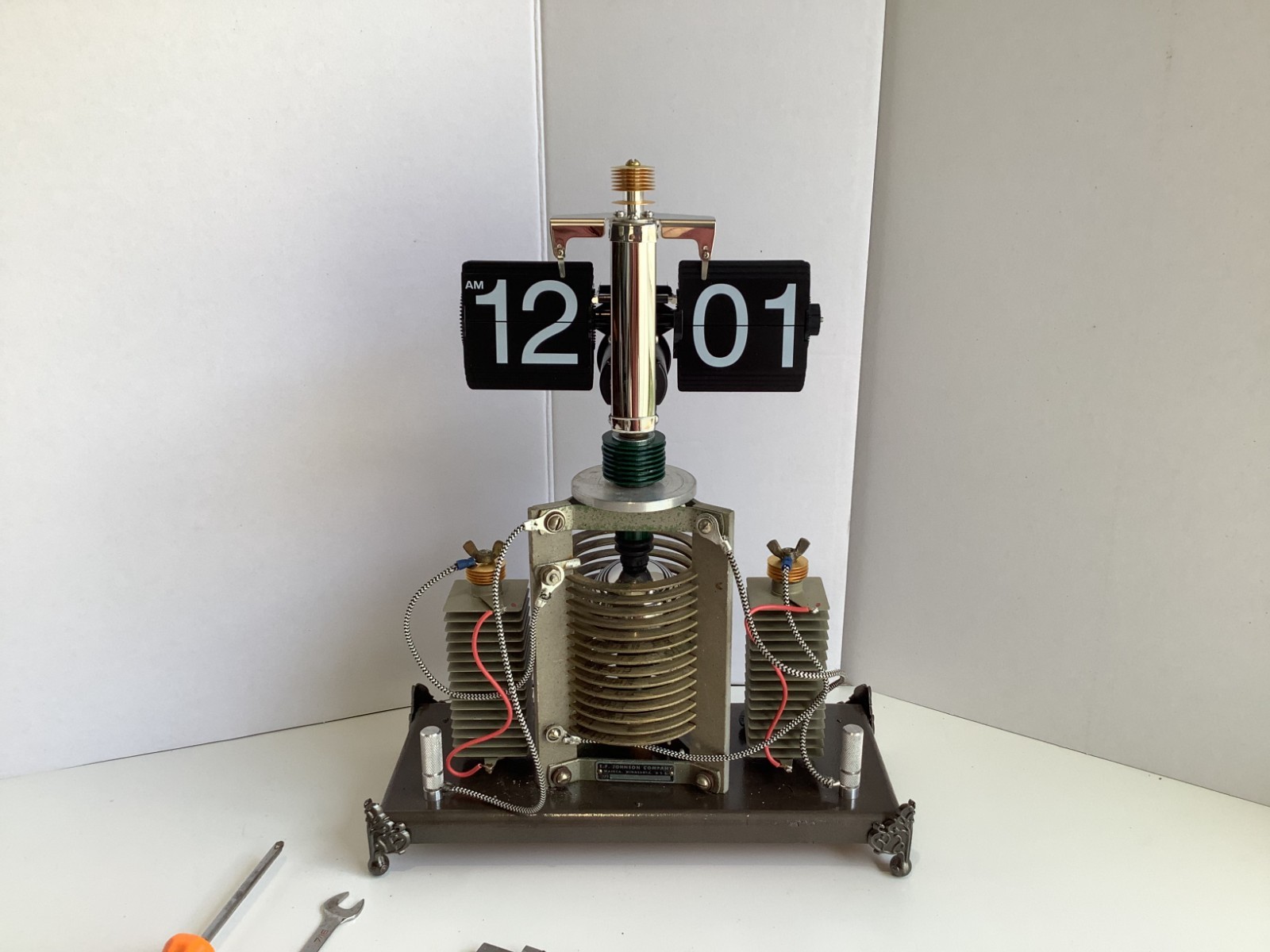 steampunk upcycle vintage machine desk top clock