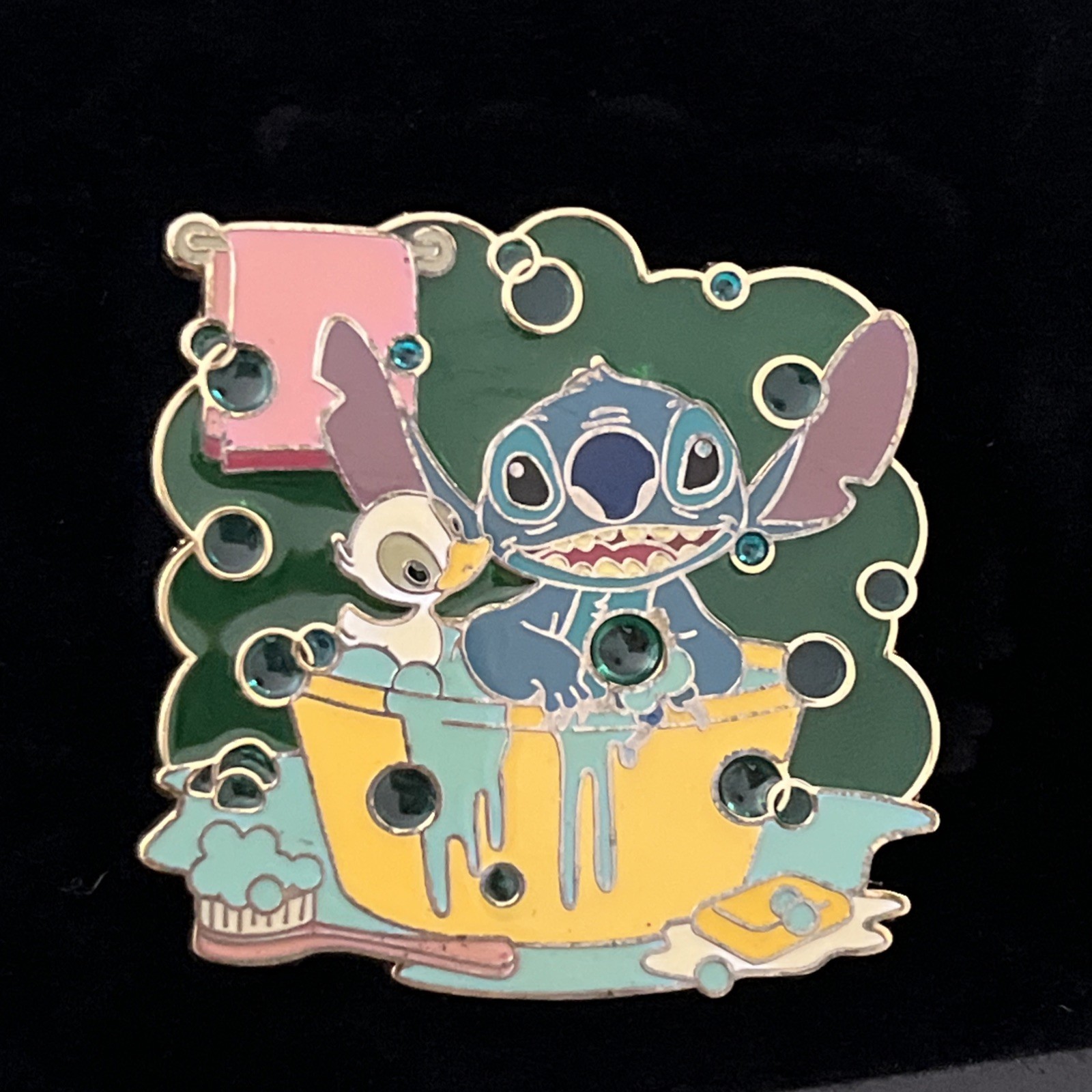 Disney Shopping Stitch & Duckling Bubble Bath Time Stained Glass LE250 Pin NEW