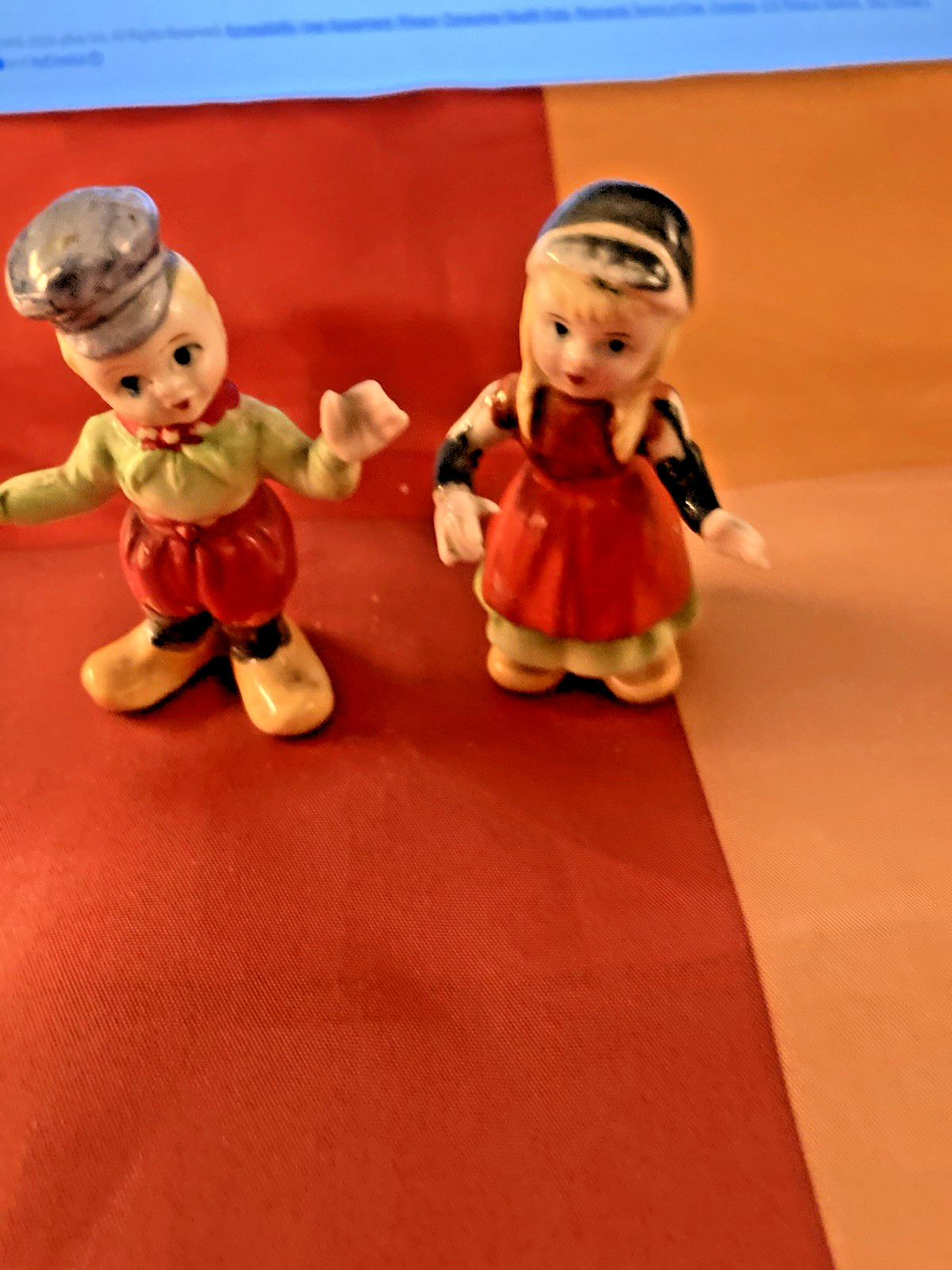 Vintage Miniature Dutch Boy & Girl Porcelain Figurines Pair Holland Folk Art