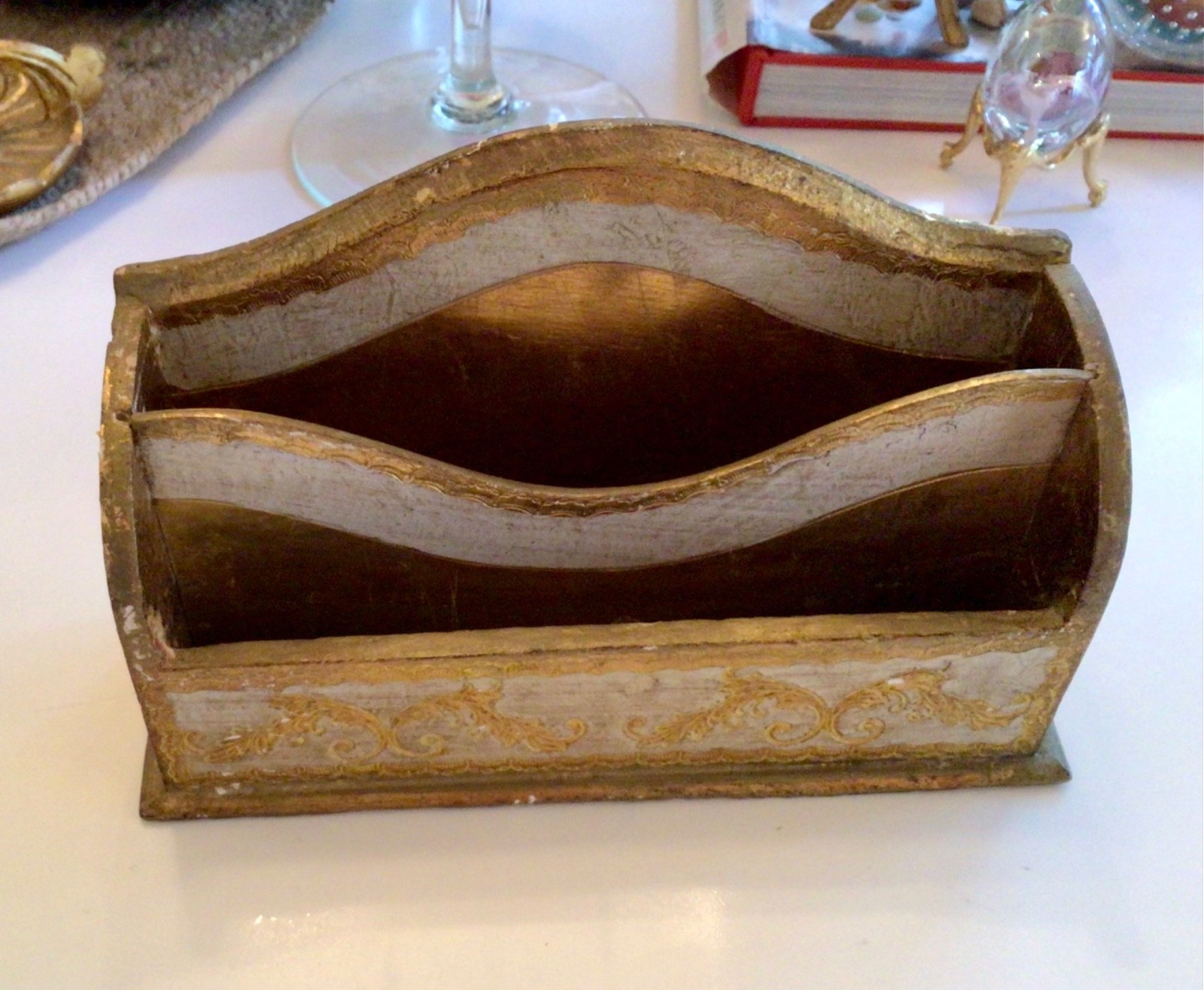 Vtg Florentine Italian Tole Gold Gilt & White Wooden Catch-All/Letter Holder