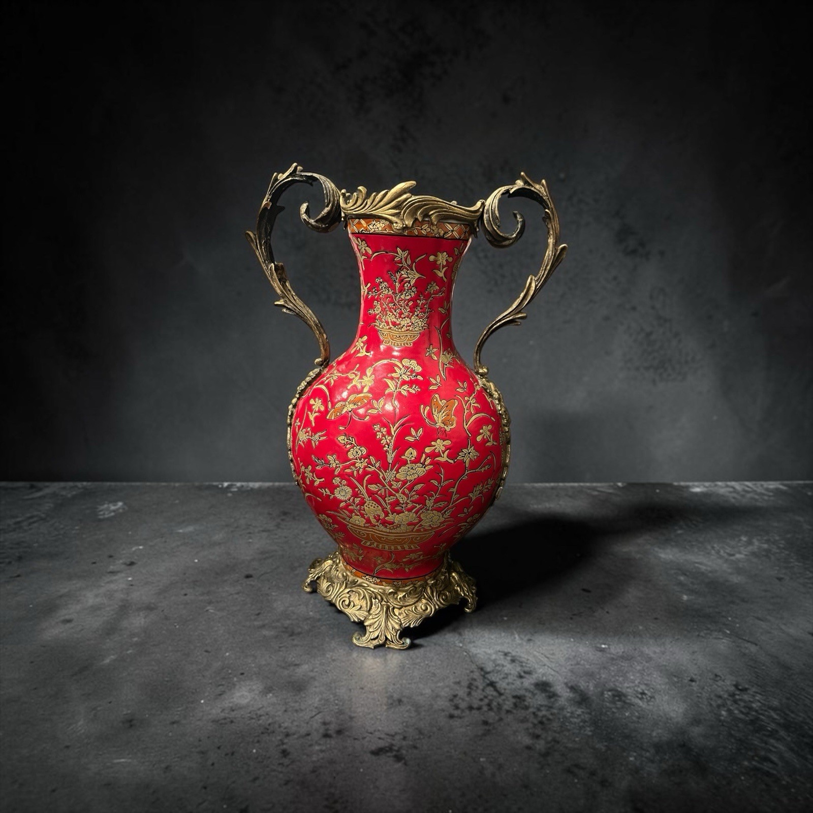 Vintage United Wilson Red Porcelain Swan Urn Vase Bronze Base JUWC 16x10