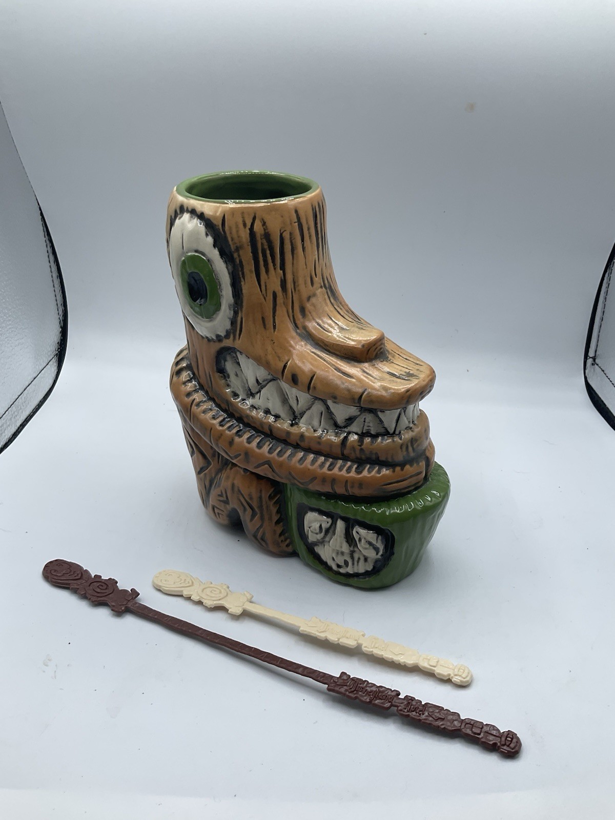 TIKILAND TIKI TONY ENCHANTED TIKI ROOM Disneyland W/ Trader Sams Tiki Stirrers