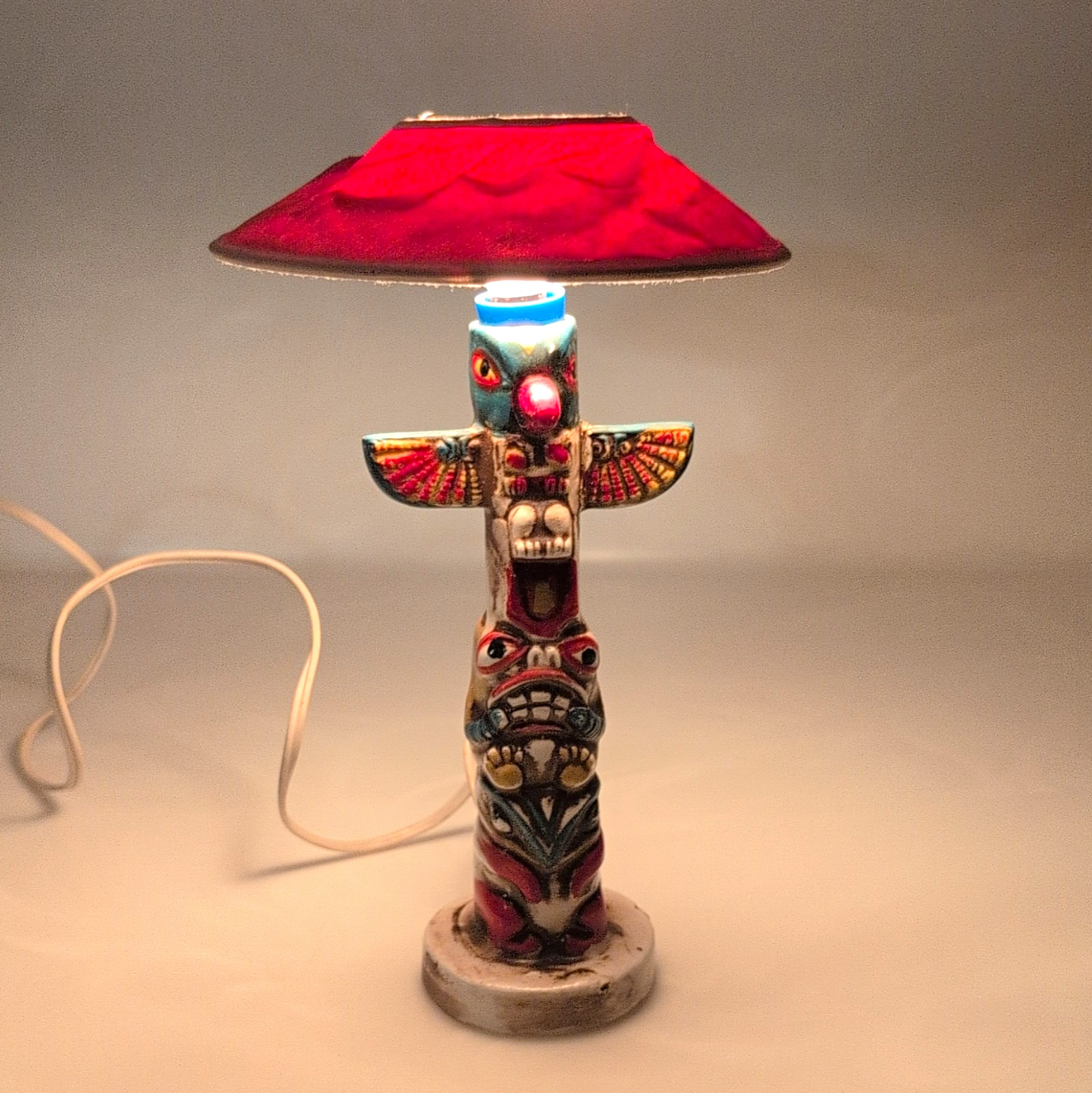 Vtg MCM Mini Ceramic Totem Pole Table Lamp Japan  Pacific Northwest Novelty Mini