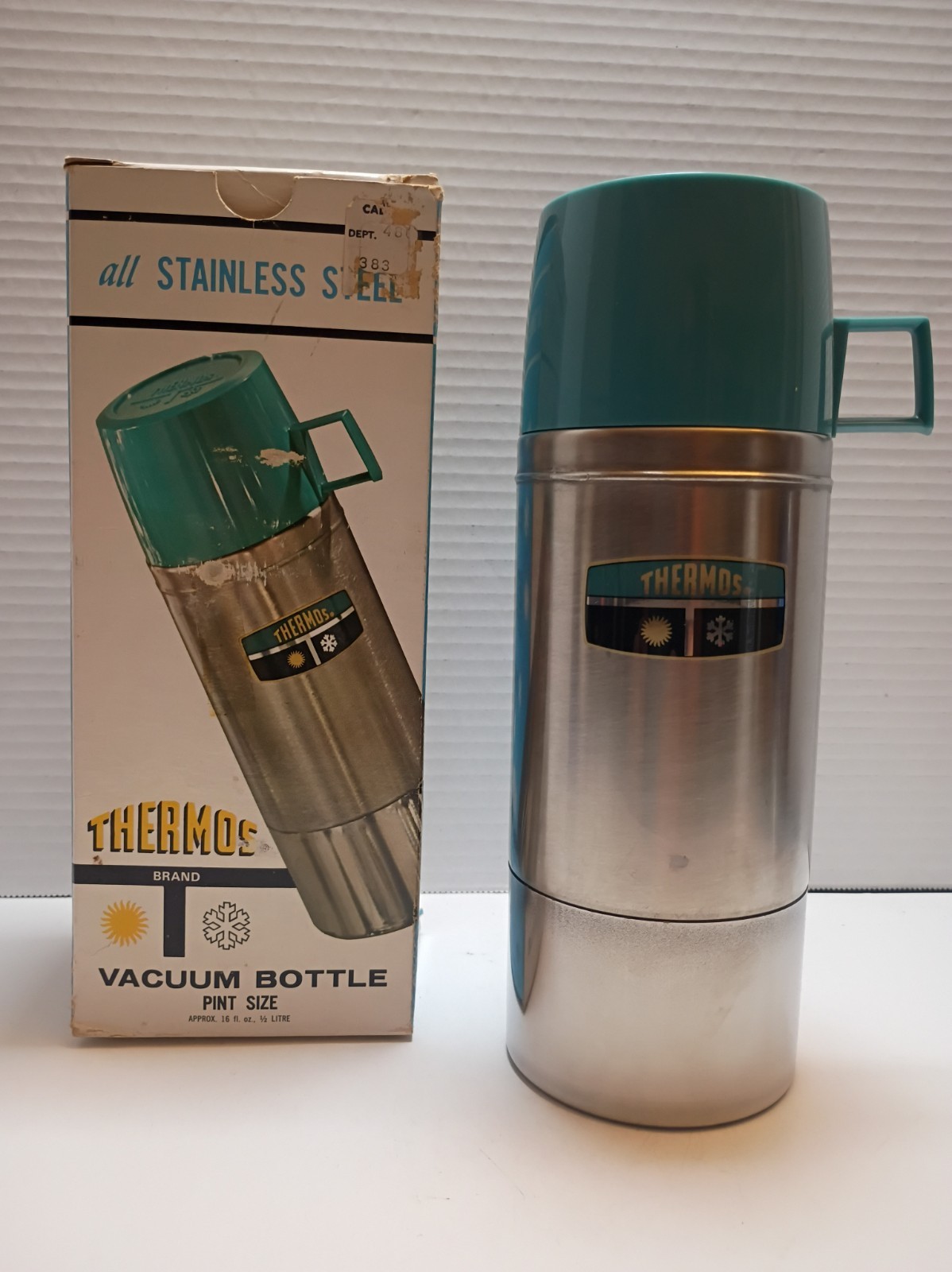 Vintage Stainless Steel Thermos 2264S Pint Size Vacuum Bottle Black Cup NOS Vintage Stainless Steel Thermos 2264S Pint Size Vacuum Bottle Black Cup NOS
