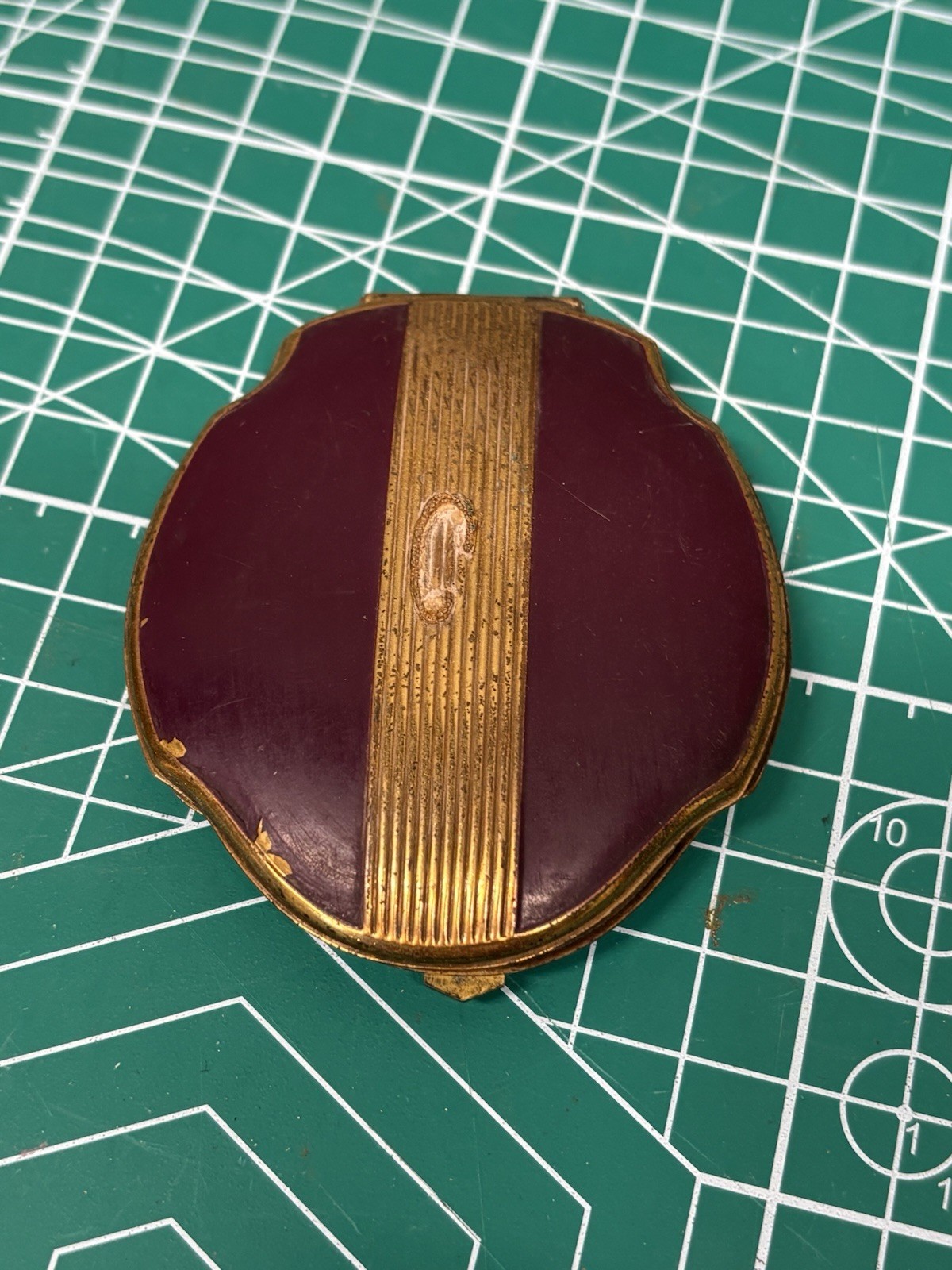 Vintage 1930\'s ELGIN AMERICAN Compact Powder Puff Case Mirror Makeup Snuff Box