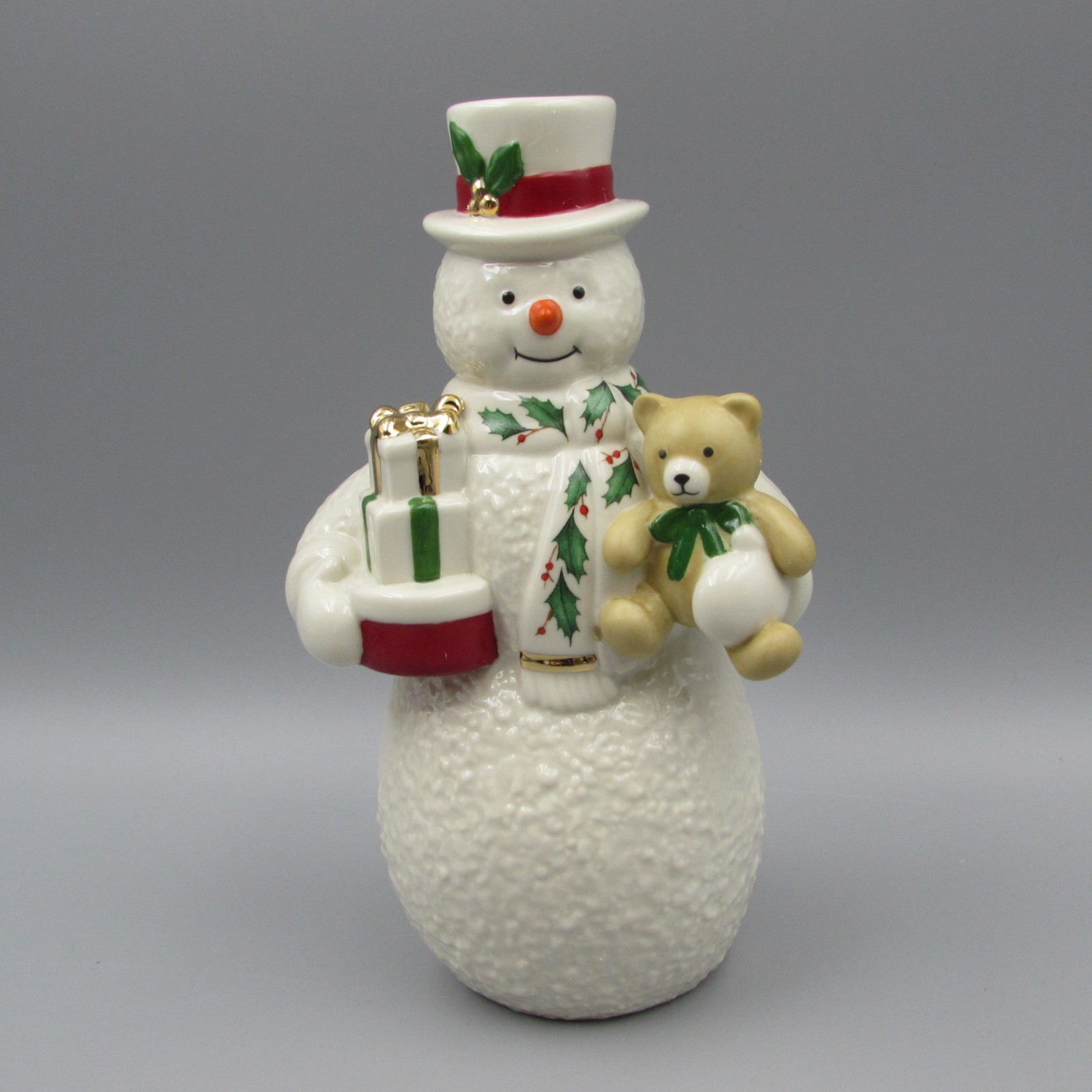 Lenox China 2024 Holiday SNOWMAN WITH BEAR Figurine N/O