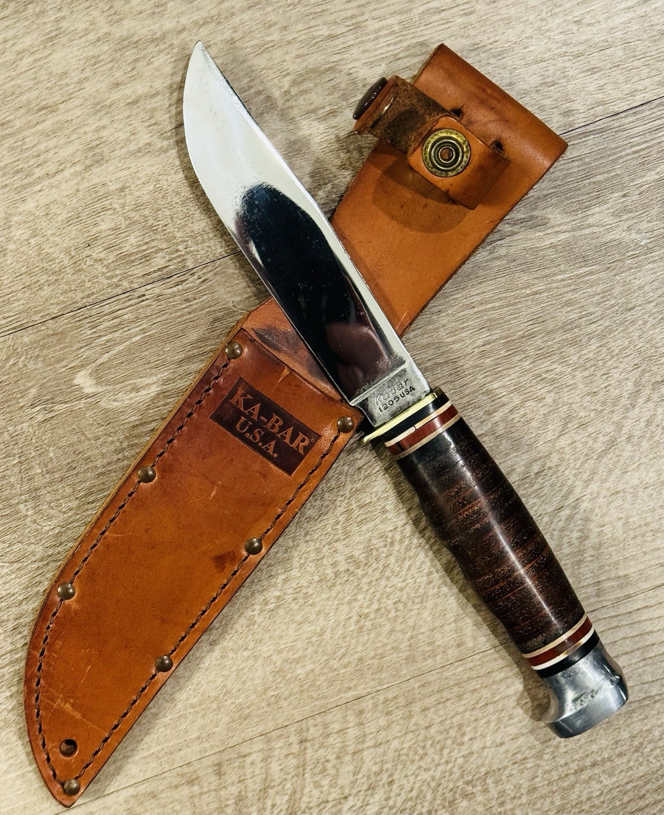 kabar 1205 hunting/fighting Knife.  Vintage Fixed Blade 