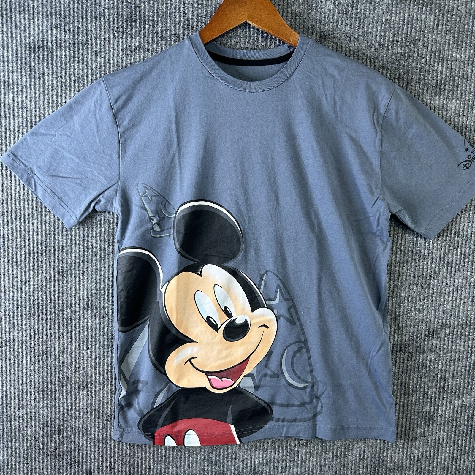 Disney Resort Shanghai T Shirt Men’s Small Mickey Mouse Gray NWOT