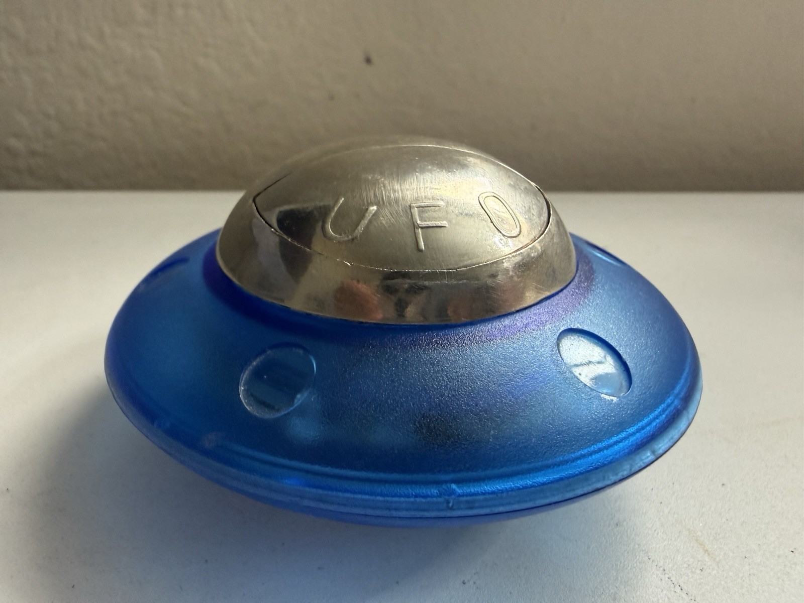 Vintage UFO Flying Saucer Table Lighter Blue Acrylic Space Age Alien Untested Vintage UFO Flying Saucer Table Lighter Blue Acrylic Space Age Alien Untested