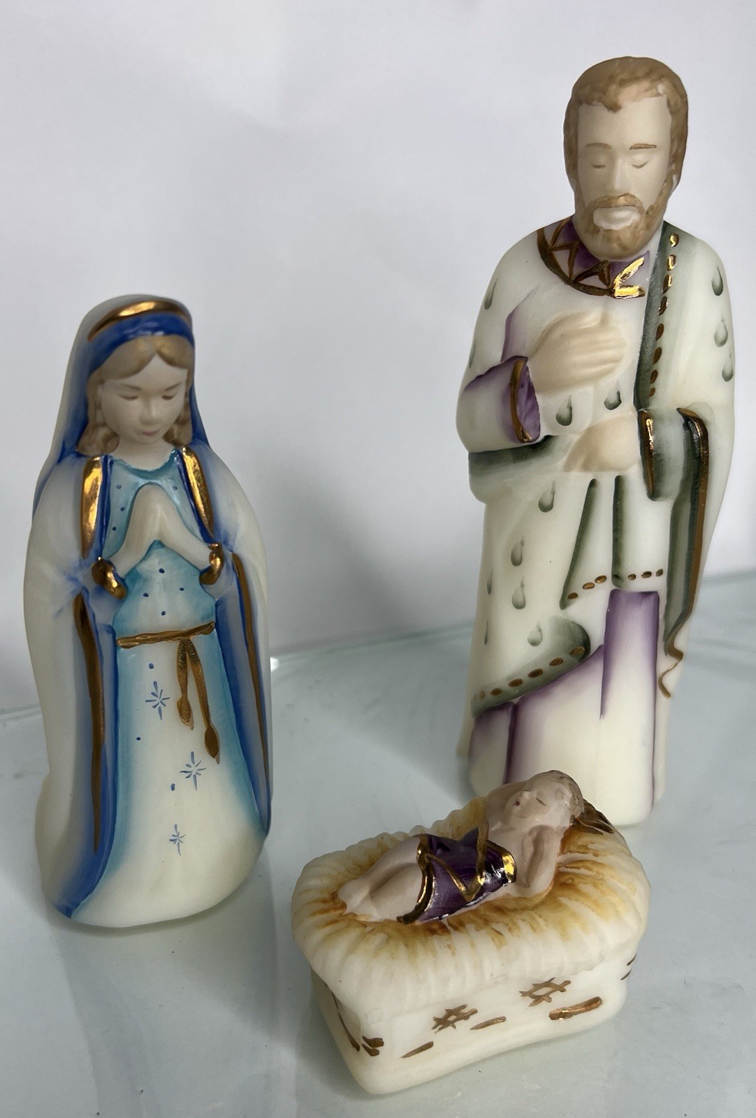 STUNNING HTF Fenton Glass Nativity 3pc Set “Holy Family”. Hand Painted VTG STUNNING HTF Fenton Glass Nativity 3pc Set “Holy Family”. Hand Painted VTG
