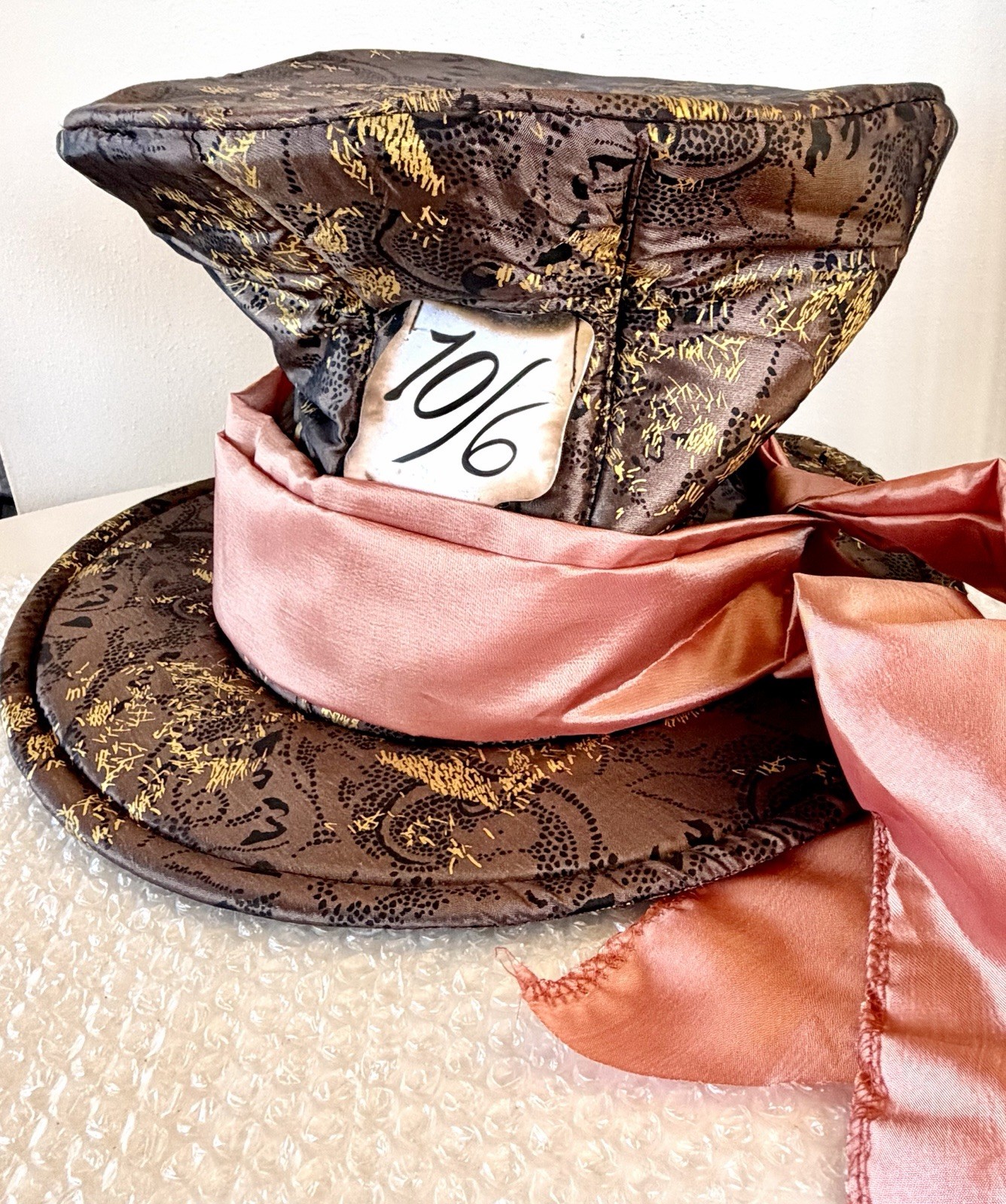 Disney Deluxe Mad Hatter Costume Top Hat Alice In Wonderland Adult/Teen One Size