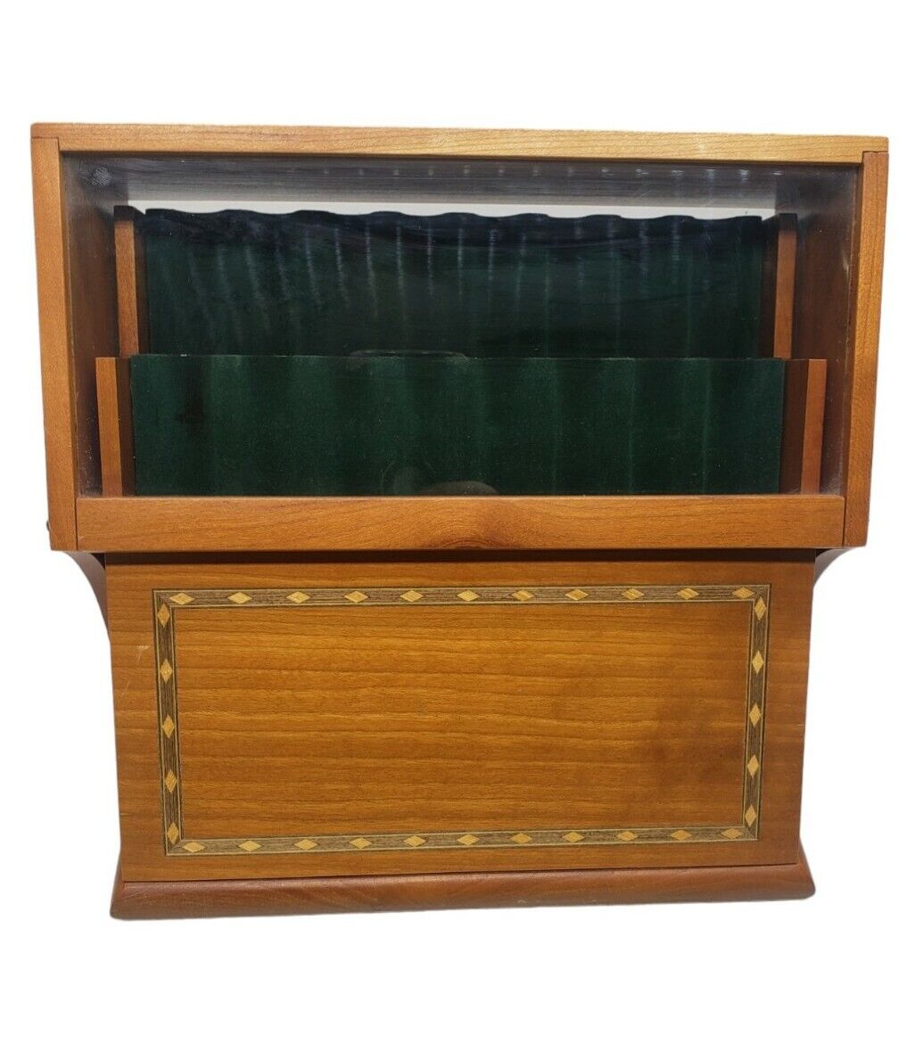 Vintage Levenger Fountain Pen Display Wooden Case With Glass Front