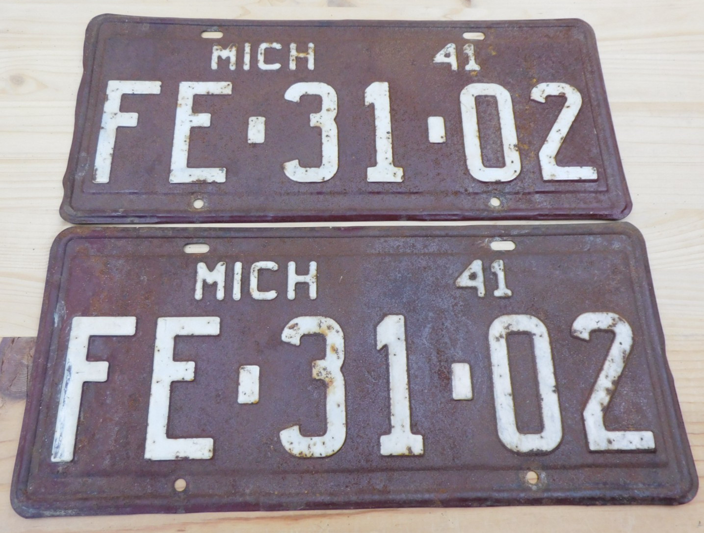 Vintage Original 1941 Michigan License Plate Set/Pair Tag # FE-31-02