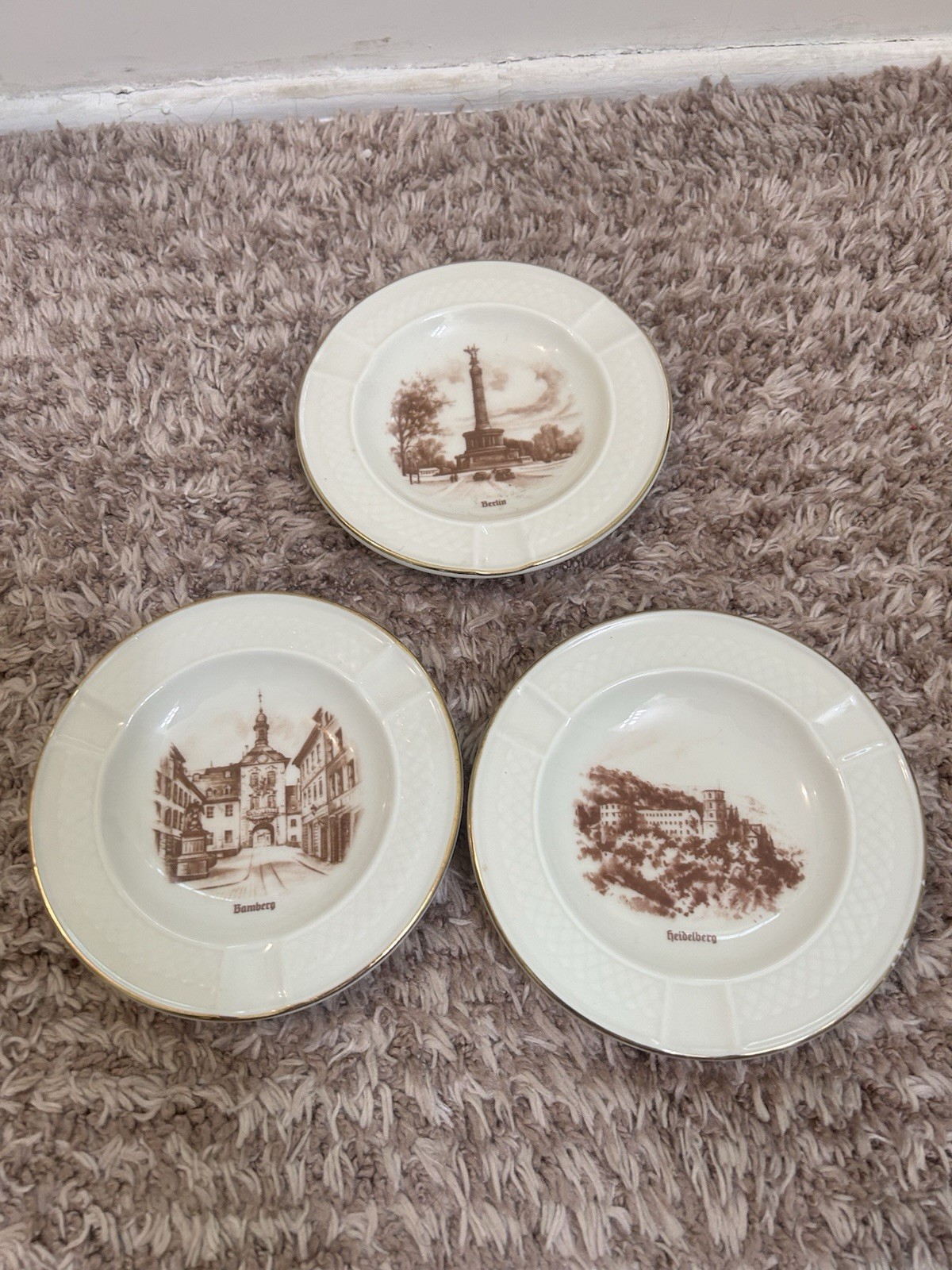 Vintage Johann Haviland Bavaria city scene\'s Ash Trays 5.5\