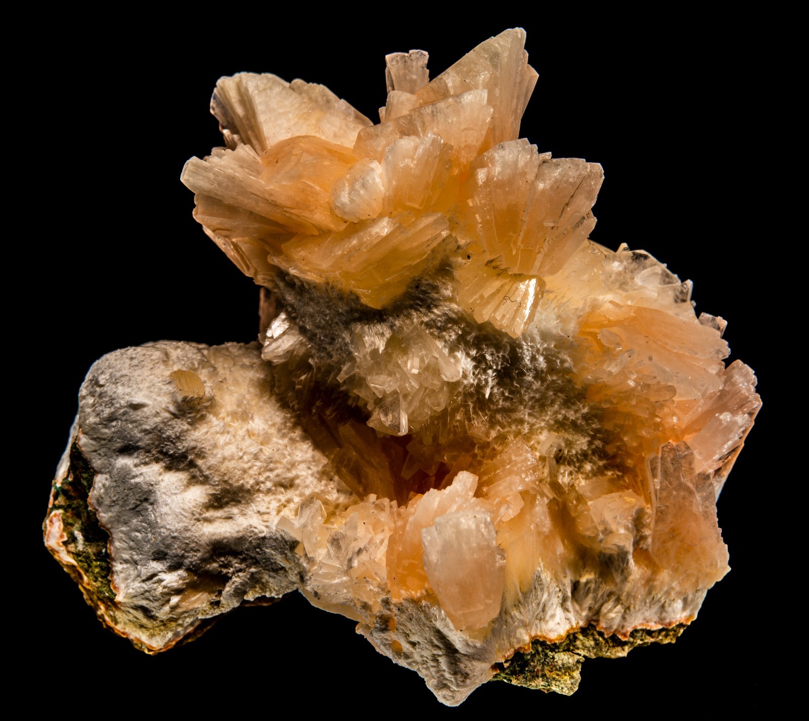 Harris coll Heulandite-Ca on Mordenite Challis, Custer County, Idaho 1807-R05