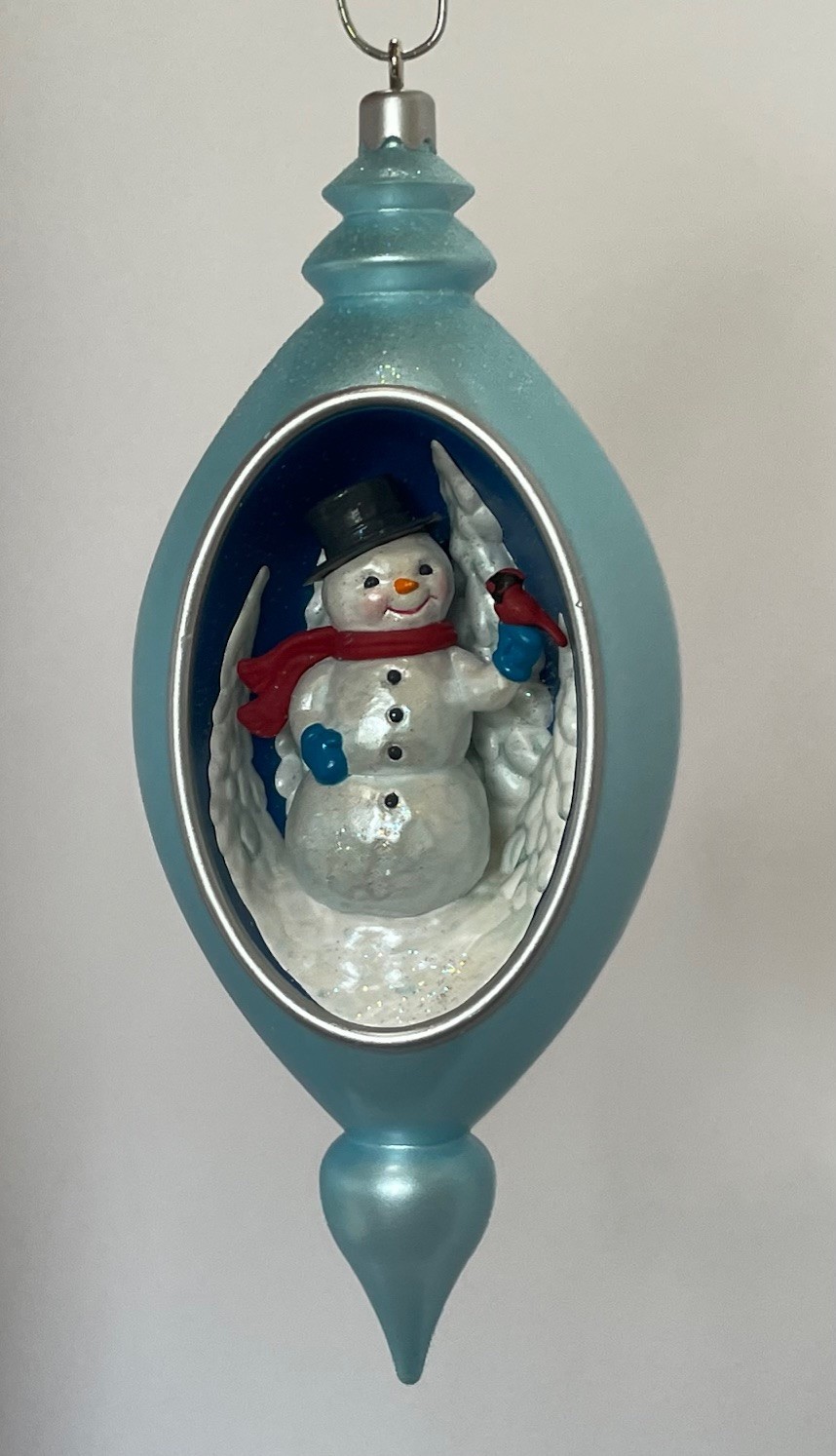 2015 Hallmark Ornament Friend of a Feather Club Member Exclusive NIB - EXCELLENT