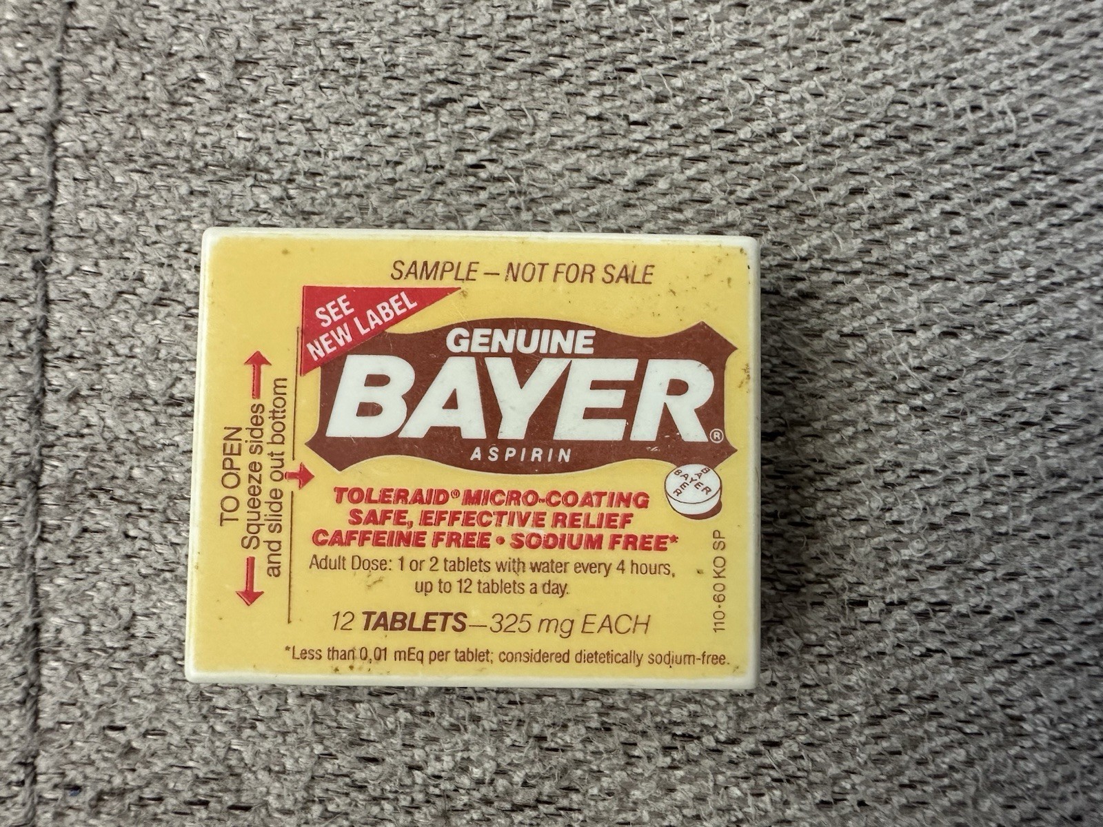 Vintage Empty Bayer Aspirin Box Plastic Container Exp Date 2/96