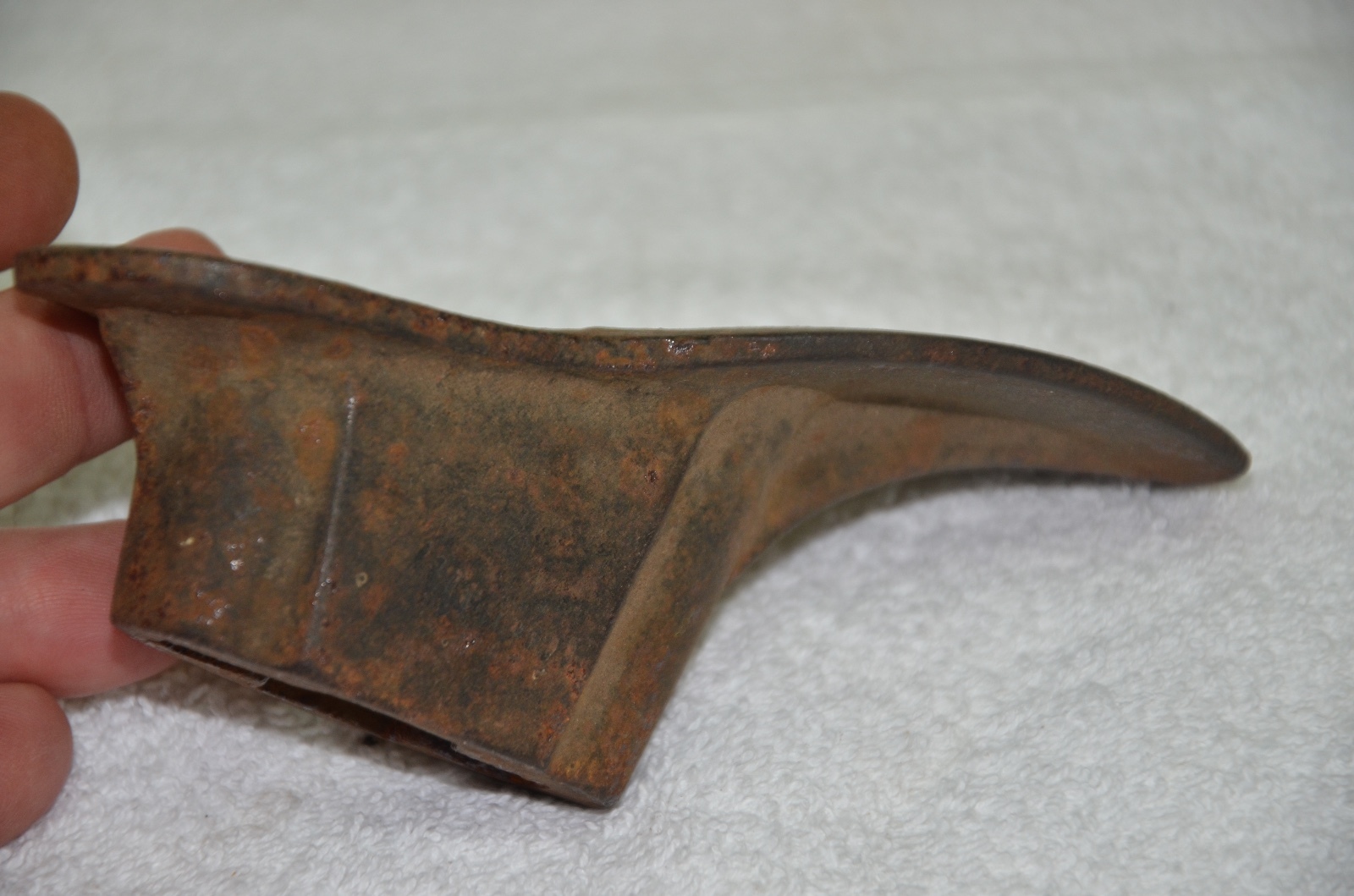 Antique vintage 5.5 inch cast iron cobbler shoe repair anvil tool stand doorstop