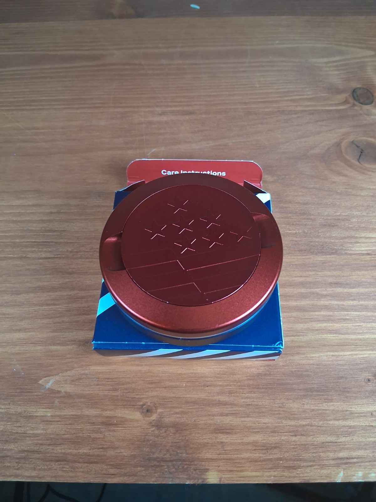 ZYN Collectible USA 250th Anniversary Tin Container Red Blue ZYN Collectible USA 250th Anniversary Tin Container Red Blue