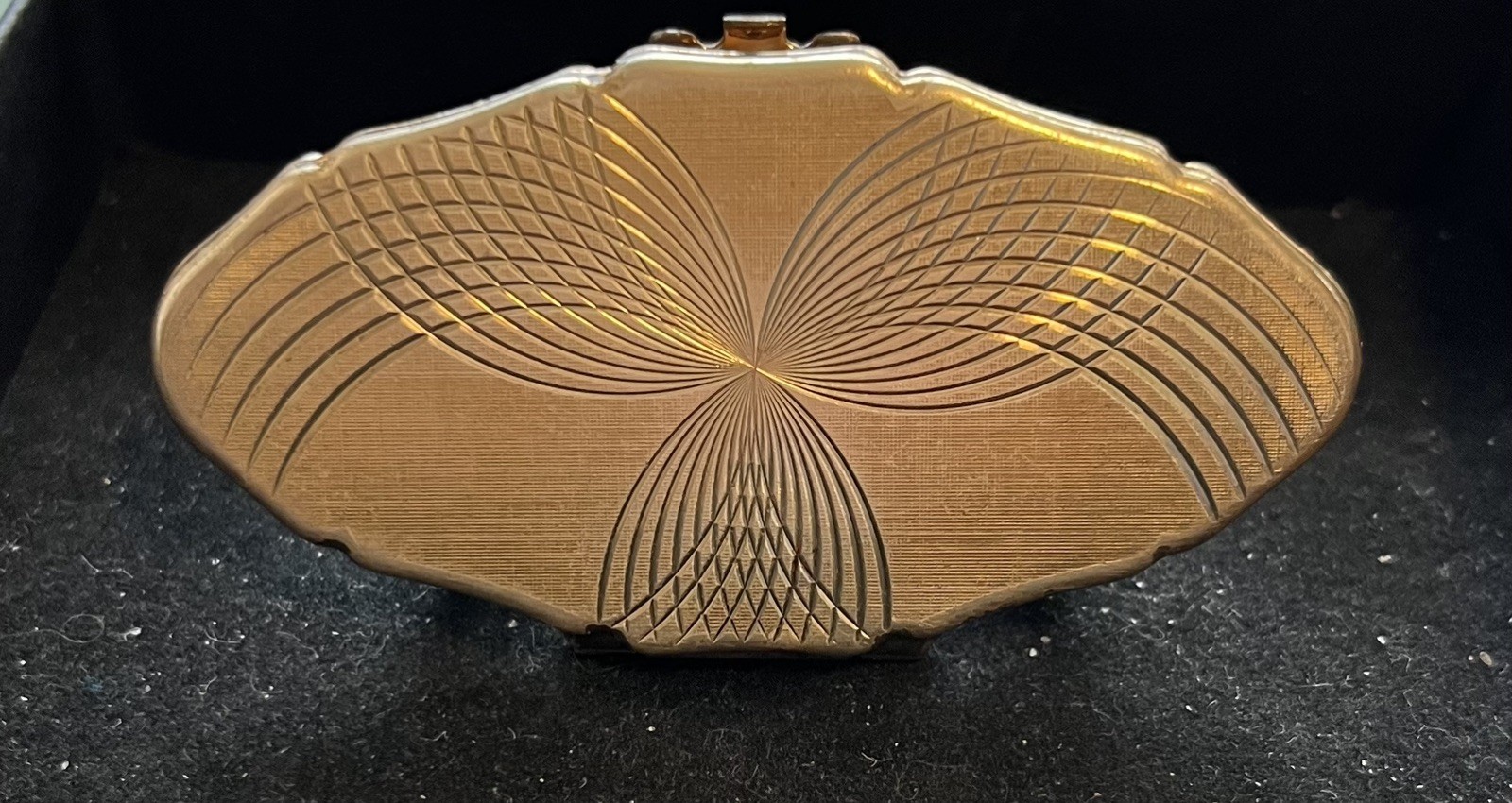 Vintage Stratton lipstick holder and mirror