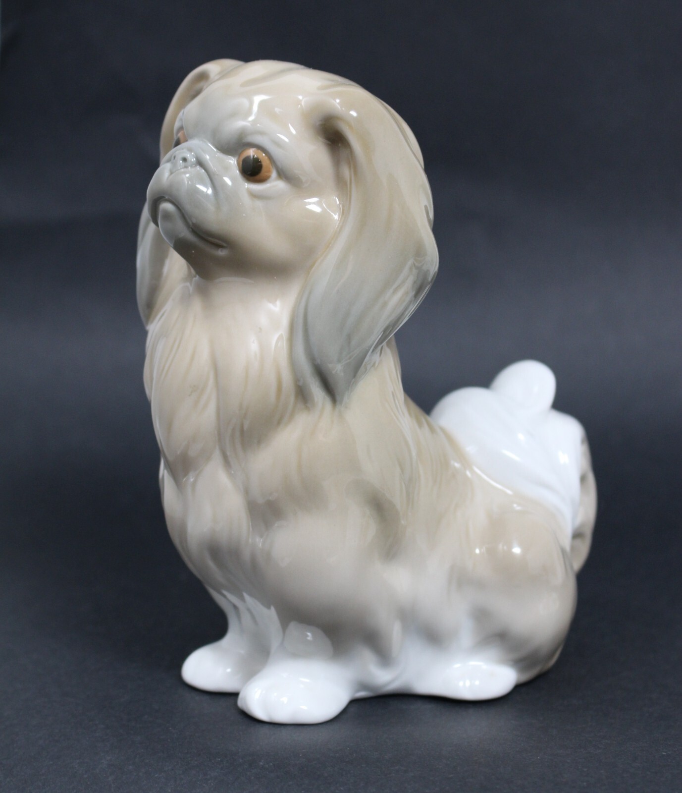 Lladro Daisa 4641 \'Pekingese Sitting\' Dog Figurine Porcelain Salvador Furio 80s