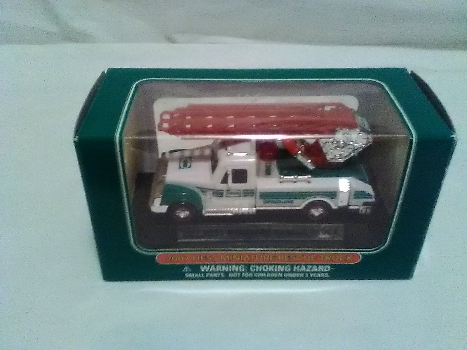 2007 Hess Miniature Rescue Truck Toy
