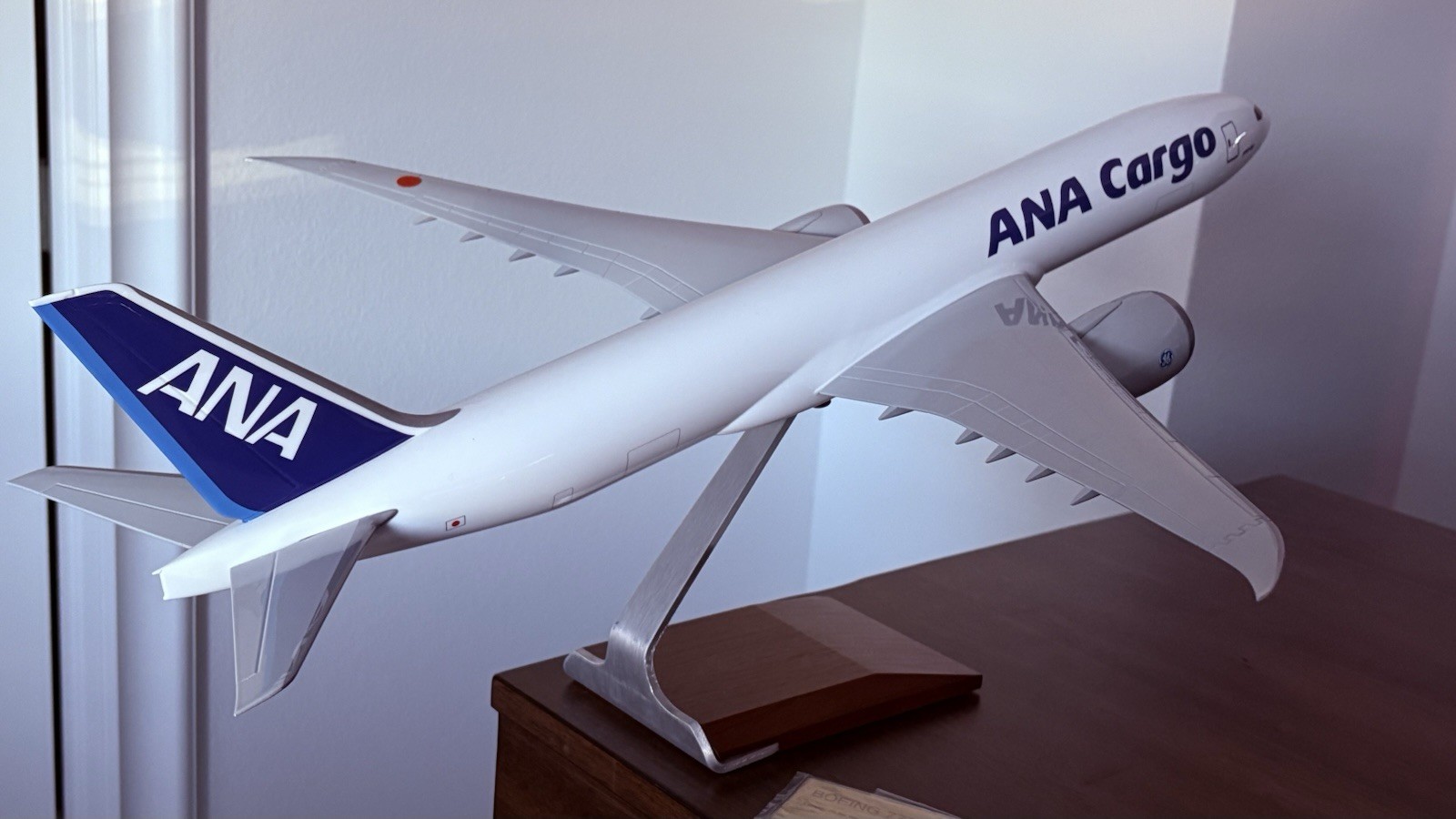 PacMin ANA CARGO 1/100 Boeing 777-8F Freighter New Model in Original Box
