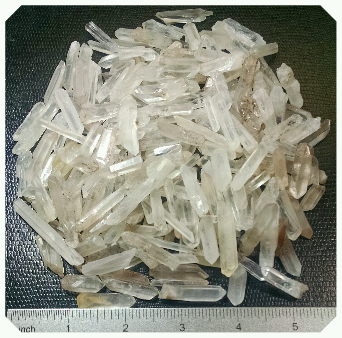2.2 lb Natural Rough Quartz Crystal Points Small Raw Specimens 1kg Bulk Rocks 2.2 lb Natural Rough Quartz Crystal Points Small Raw Specimens 1kg Bulk Rocks