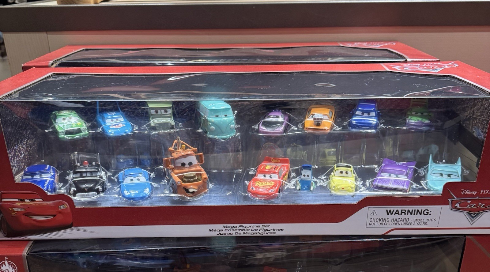 Disney Parks Cars Mega Figurine 17 Pc Set New Lightning McQueen Mater