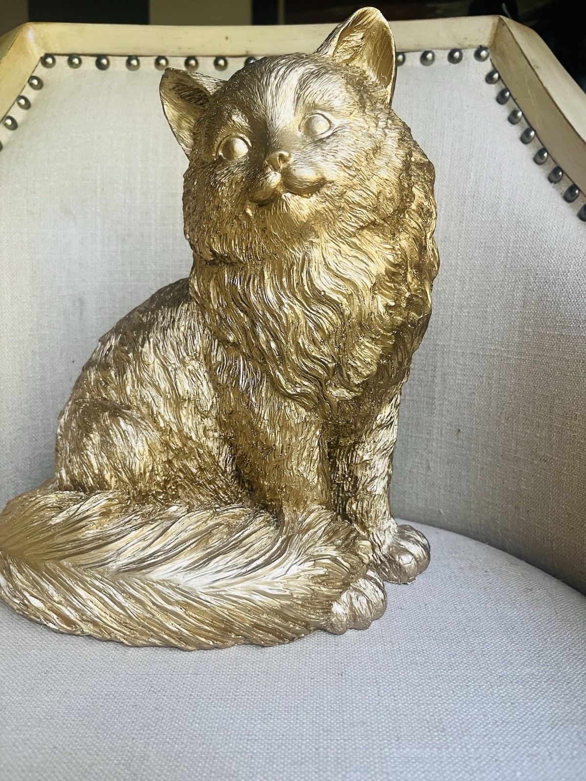 Beautiful Gold  Persian Cat Figurine  Statue . SEE ALL PICTURES