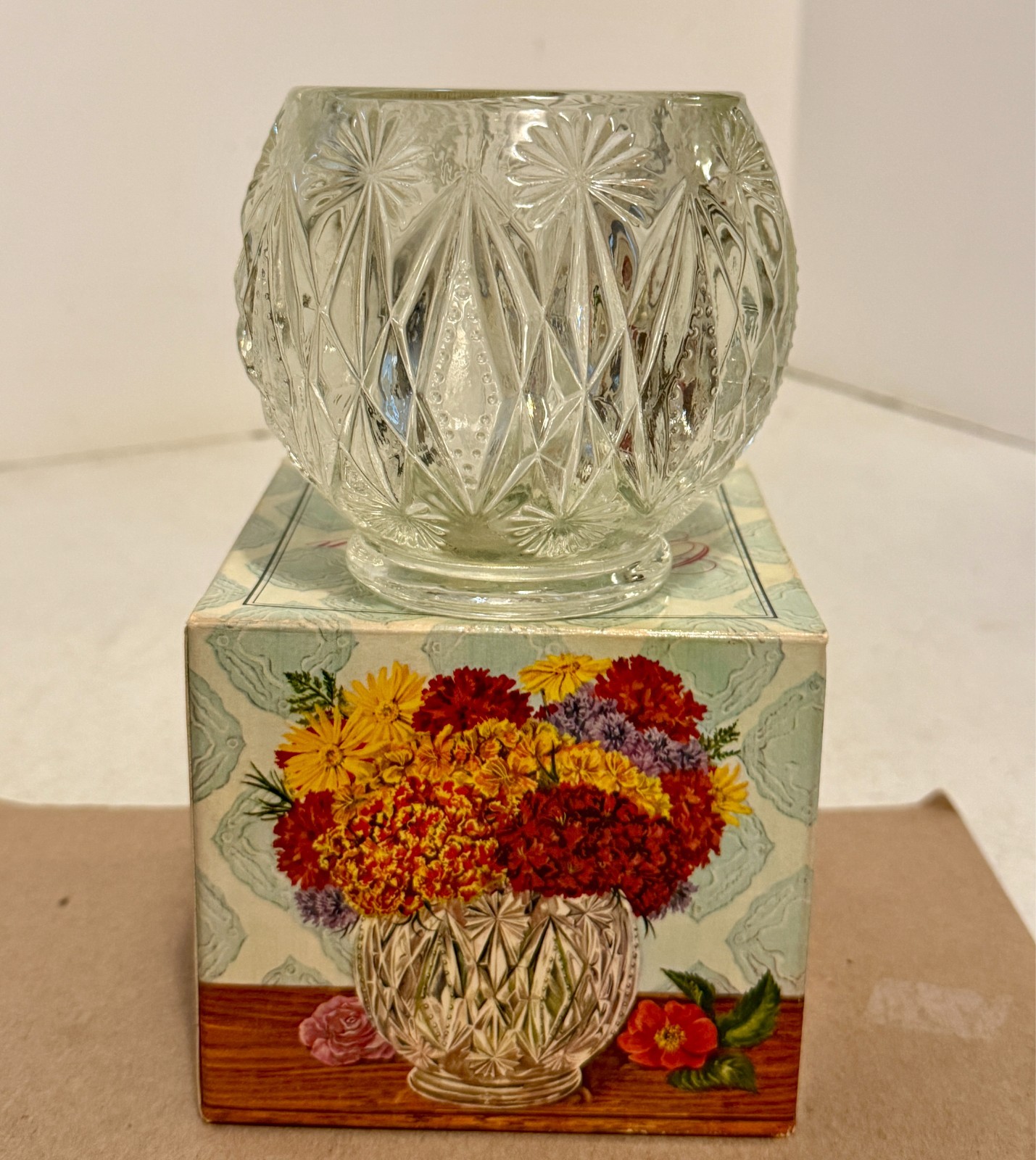 Vintage Avon Crystal Glow Perfumed Candle Holder No Candle Glass Collectible