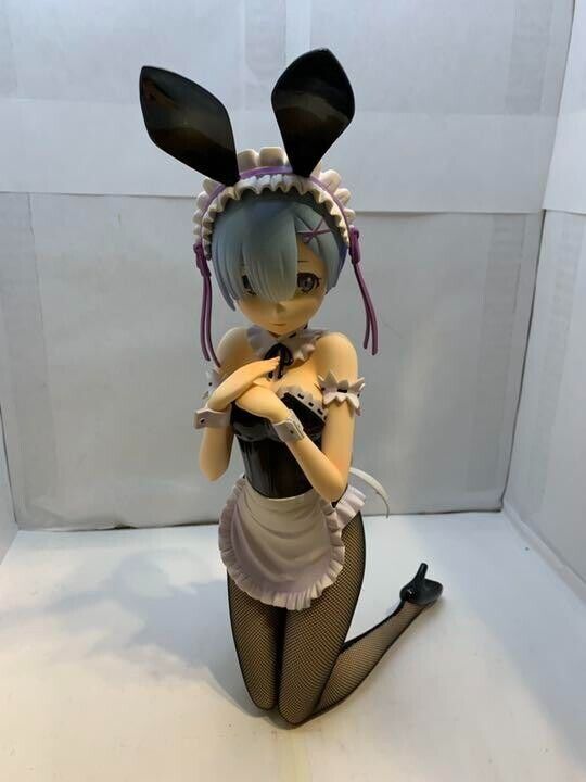 FREEing Re:Zero Starting Life in Another World: Rem 1/4 Stocking Bunny Figure