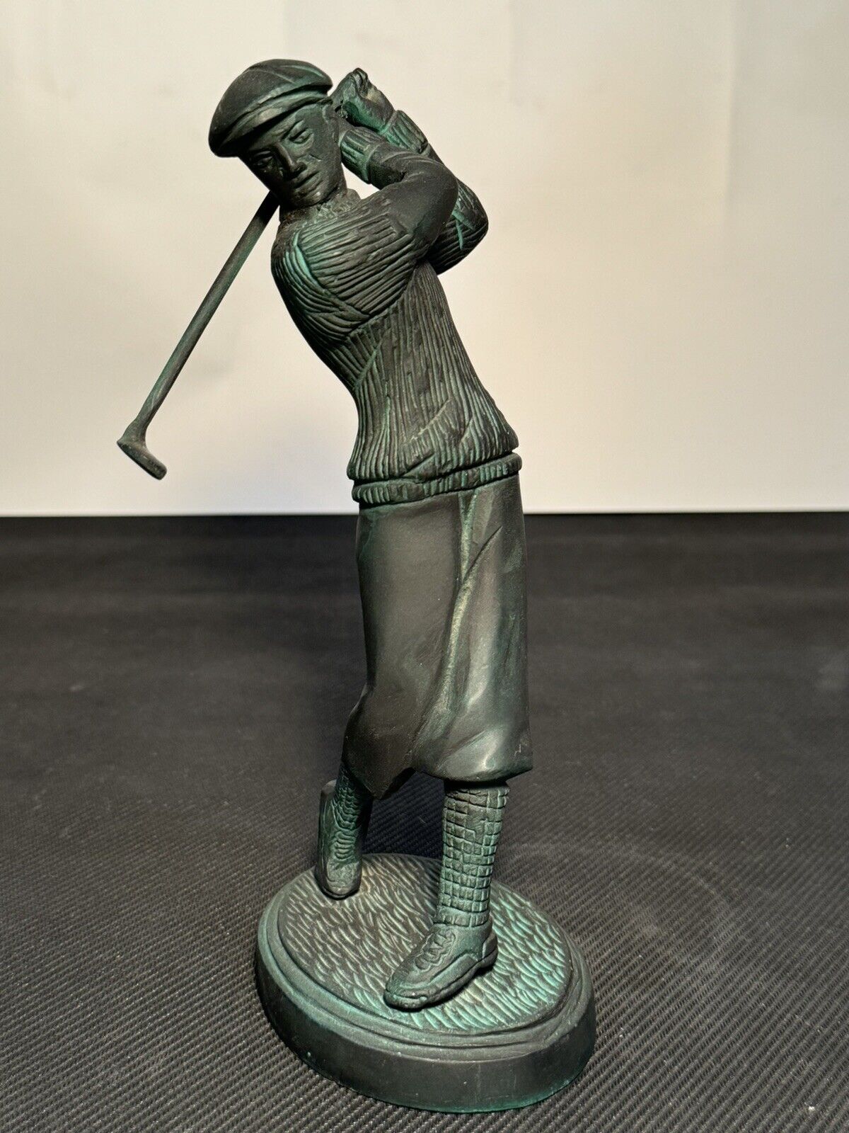 Antique Copper Golf Trophy Figural Male Golfer Unmarked Made In India 9.5” Tall