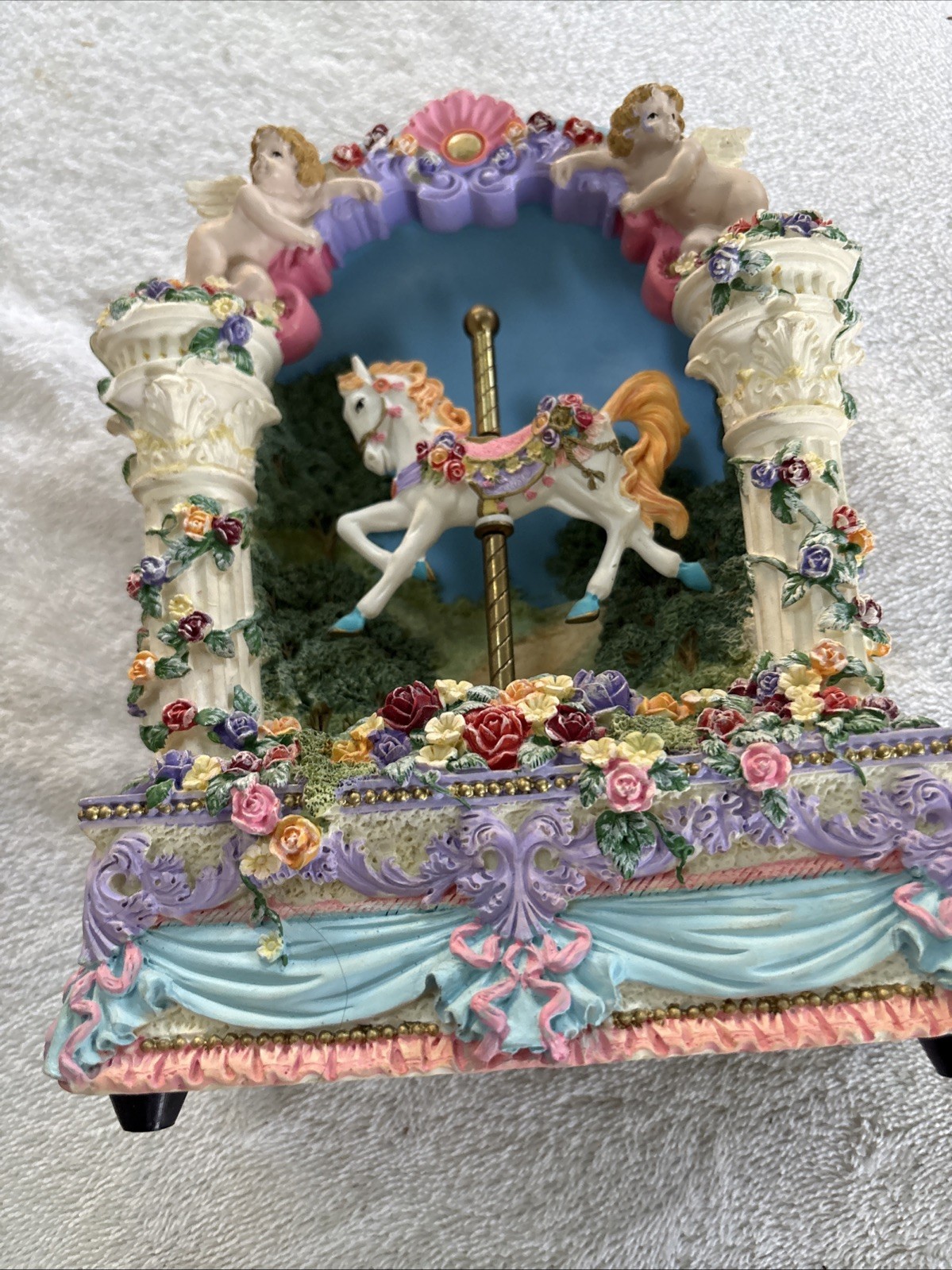 1979 Classic Treasures- 3D Music Box - Animated Carousel Horse Moves Up and Down 1979 Classic Treasures- 3D Music Box - Animated Carousel Horse Moves Up and Down