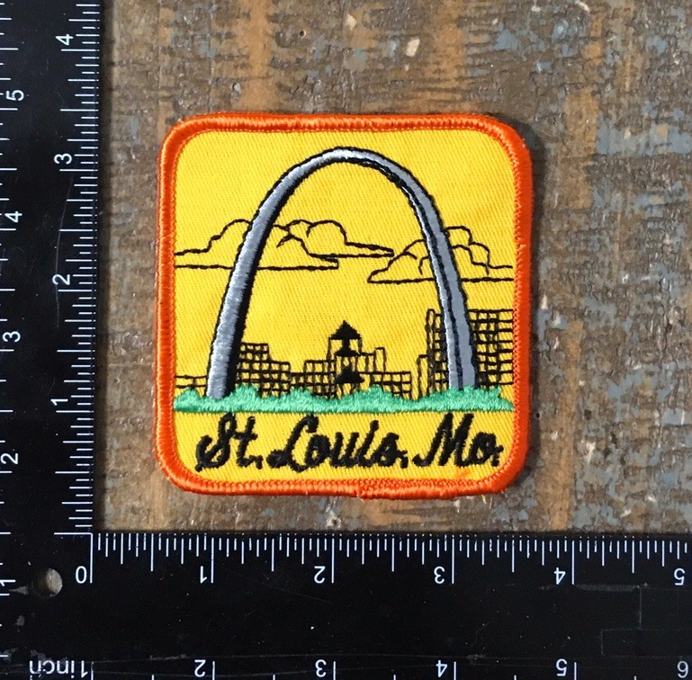 Vintage ST. LOUIS MISSOURI Gateway Arch Skyline Souvenir Iron-On Patch 1970s STL