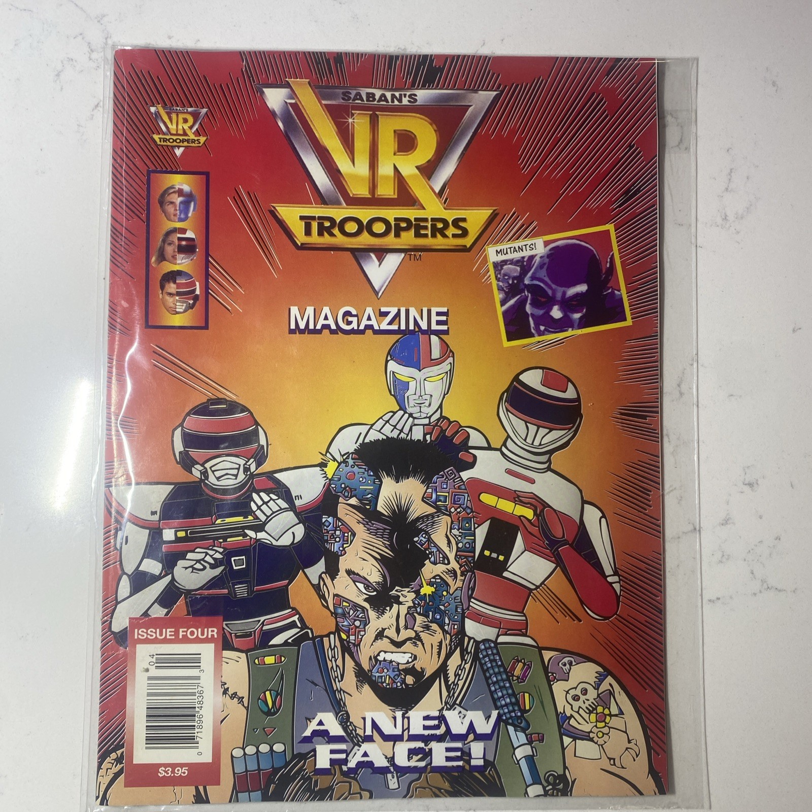 Saban’s VR TROOPERS Official 3D Comic Issue June 1996 A NEW FACE