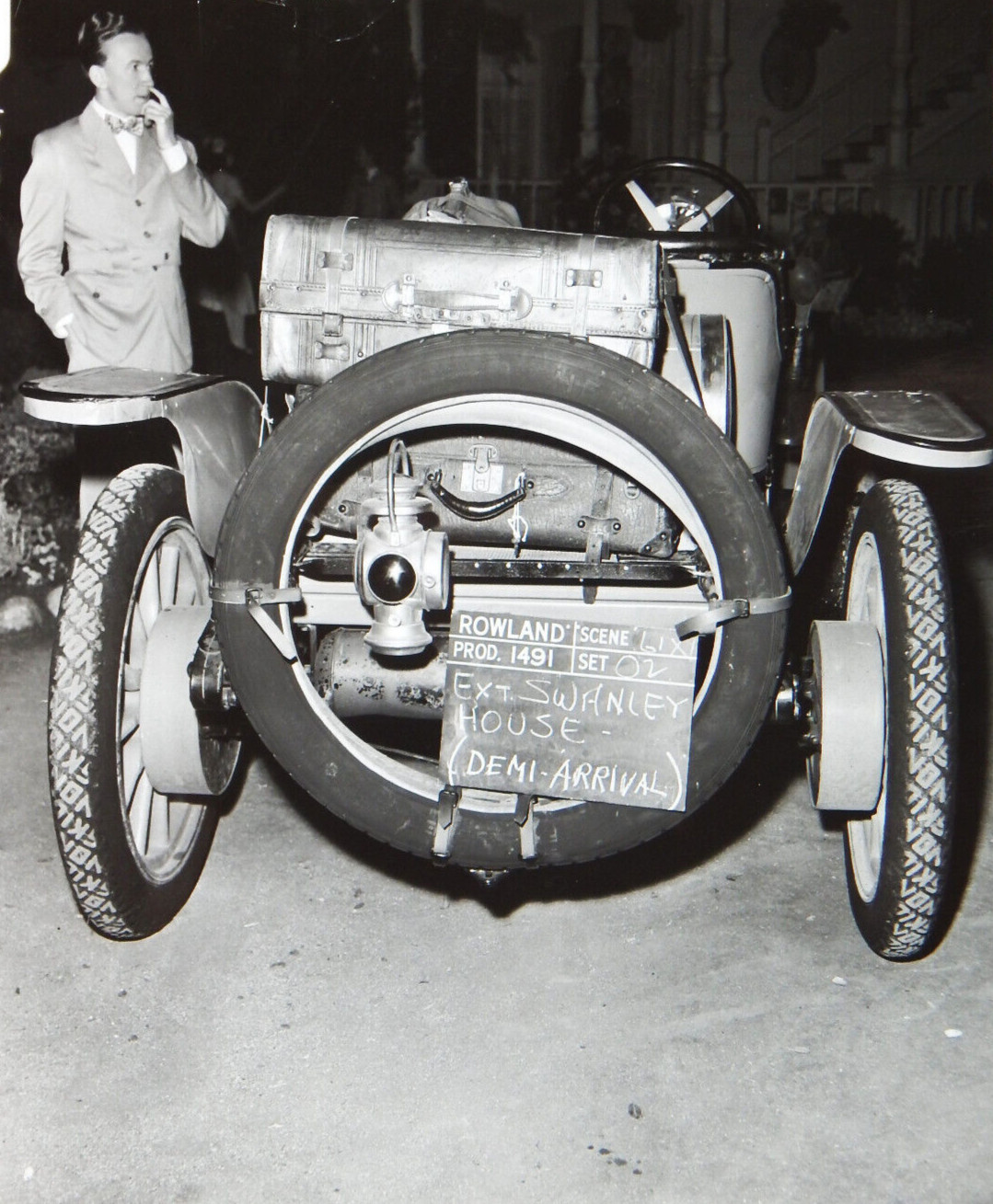 1950 FILM TWO WEEKS WITH LOVE MOVIE SET PHOTO EXT AUTO CHARLES SMITH CANDID