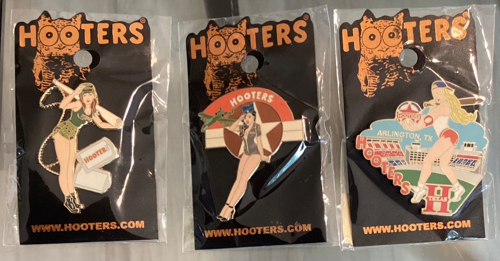 3 New Hooters Collector\'s Pins 2 Military RARE MLB Texas Baseball 