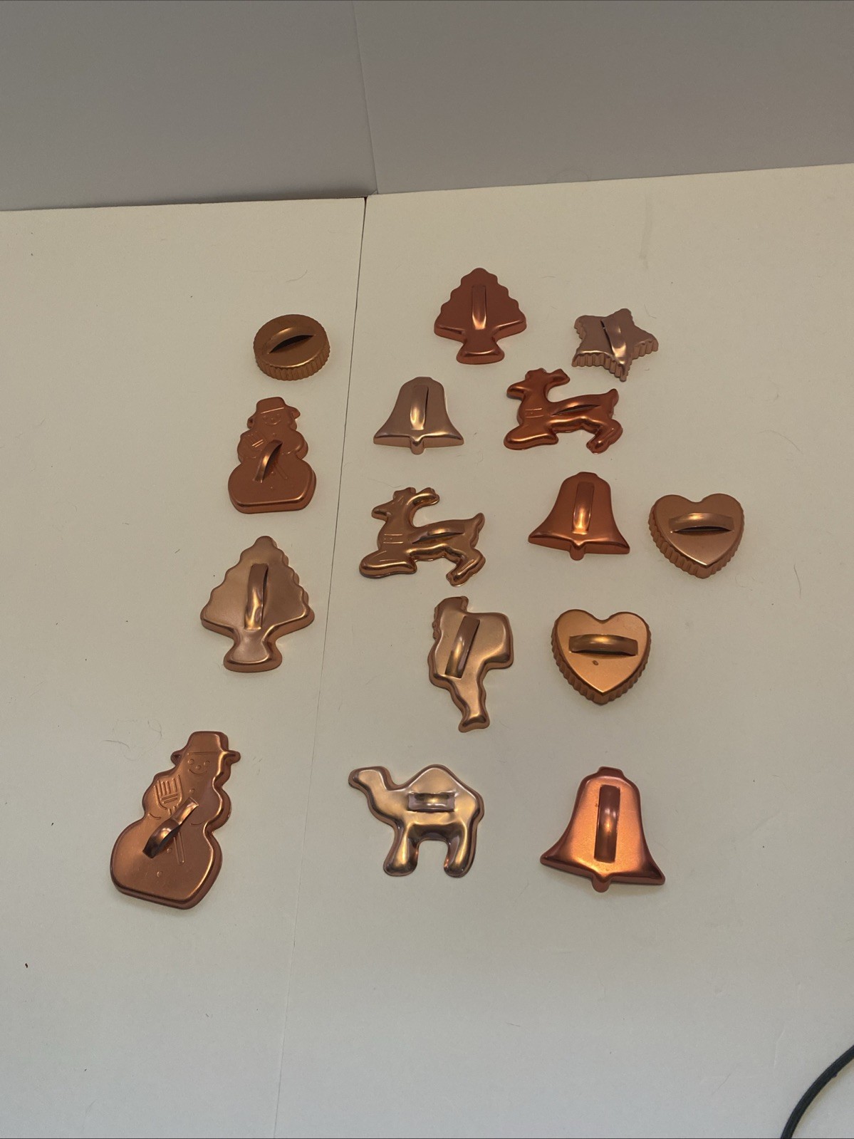 Lot of 15 VTG 70\'s Copper Tone Aluminum Cookie Cutters Great Cond. Lot of 15 VTG 70\'s Copper Tone Aluminum Cookie Cutters Great Cond.