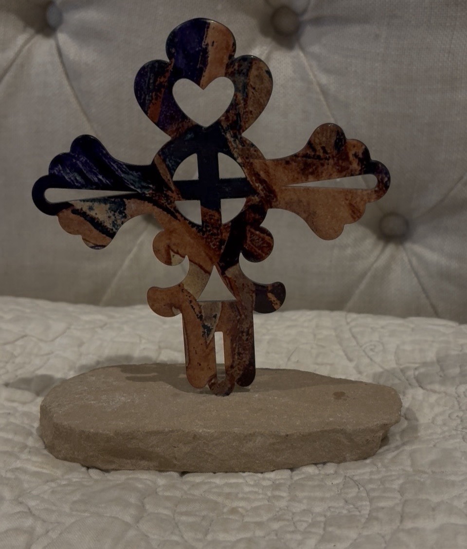 Vintage LazArt Serenity Cross Celtic Inspired on Sandstone Base 6.75” Look