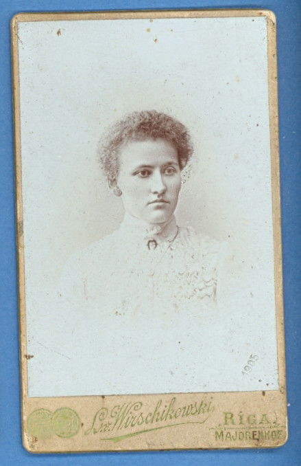 LATVIA LETTLAND RUSSIA CDVs LADY VINTAGE 111
