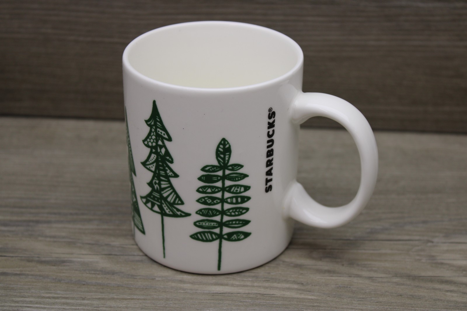 Starbucks Coffee Mug Evergreen Tree Christmas Holiday 12 Oz Green White 2015 