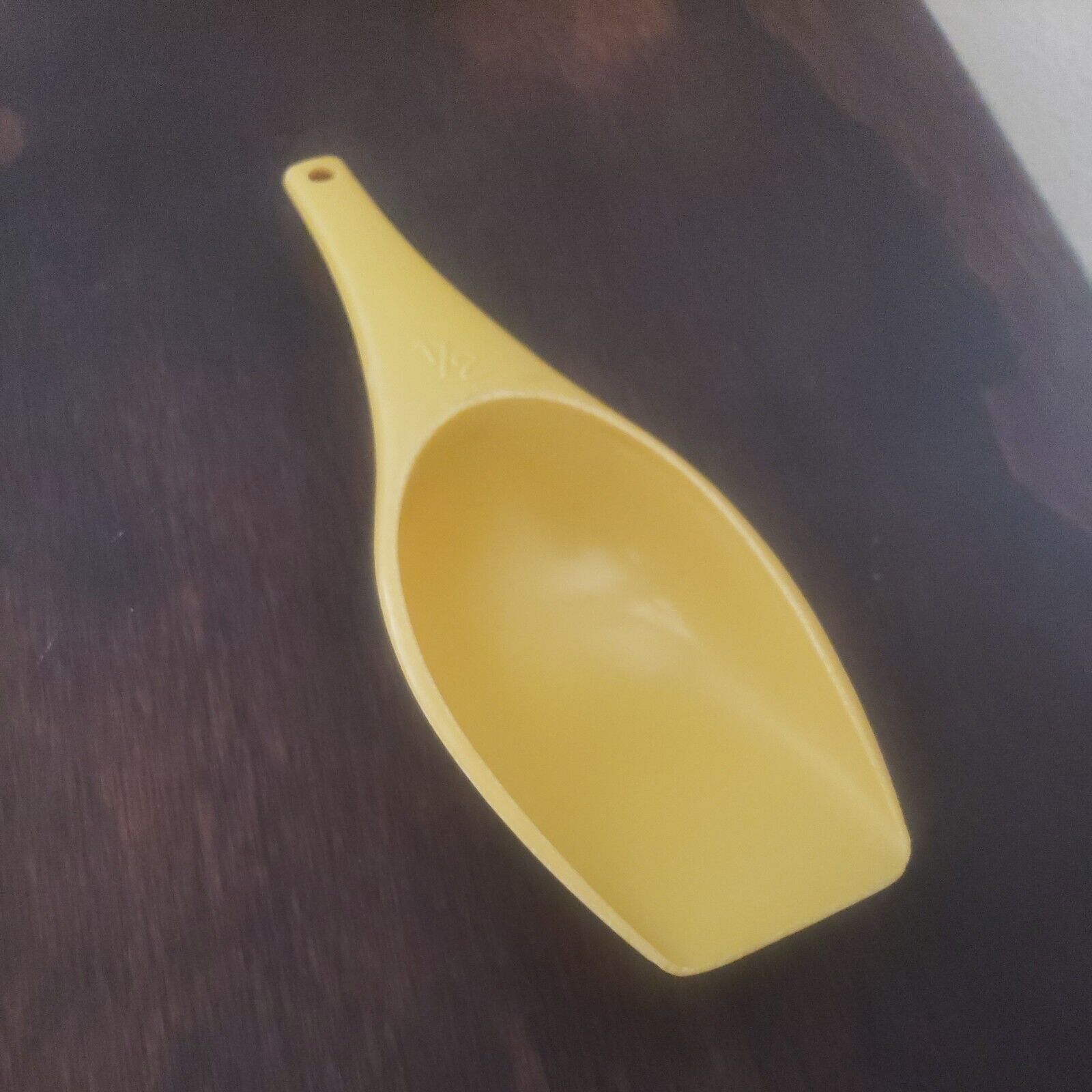 VINTAGE FOLEY HARVEST GOLD YELLOW MEASURING SPOON SCOOPS 1/2