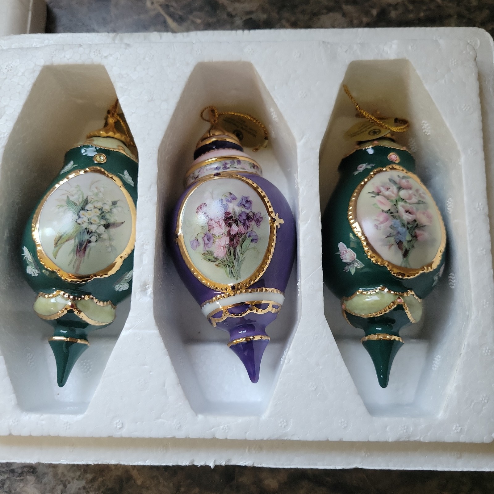 Heirloom Christmas Ornaments  Lena Liu  Forever Flowers Bradford Exchange 