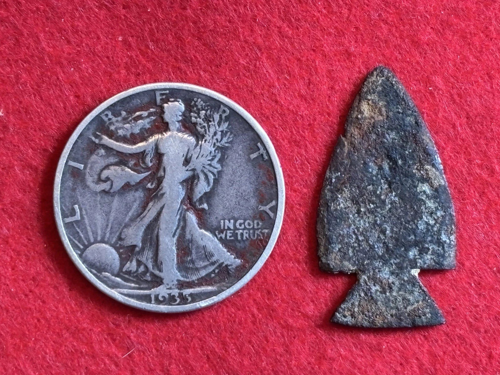 Iron Point Arrowhead  #4 : 1 1/4\