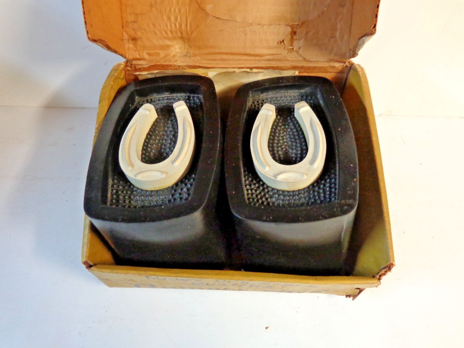 NOS Accessory 1965 \'66 \'67 Ford Mustang Bumper Guards Bumperettes Horseshoes