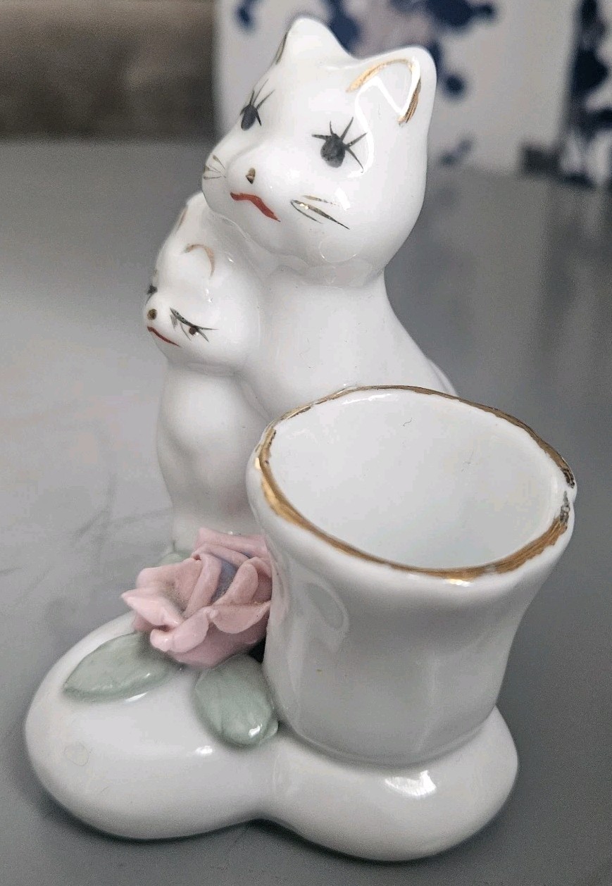 Vintage White Cat & Kitten Candle Stick Holder Toothpick Holder 3 1/4\