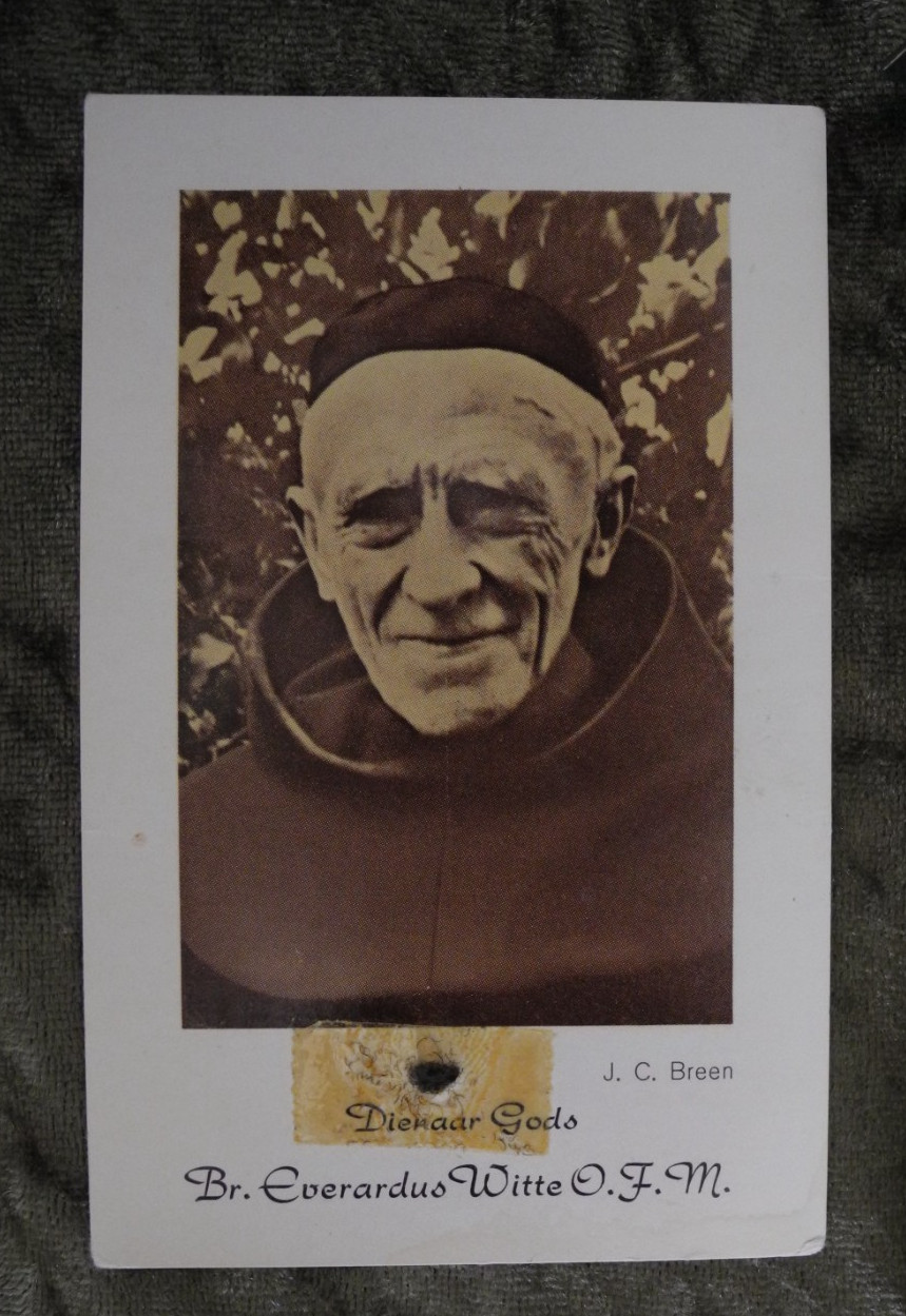 ANTIQUE DUTCH BR. EVERARDUS WITTE HABIT CLOTH DEVOTIONAL RELIC CARD (2)